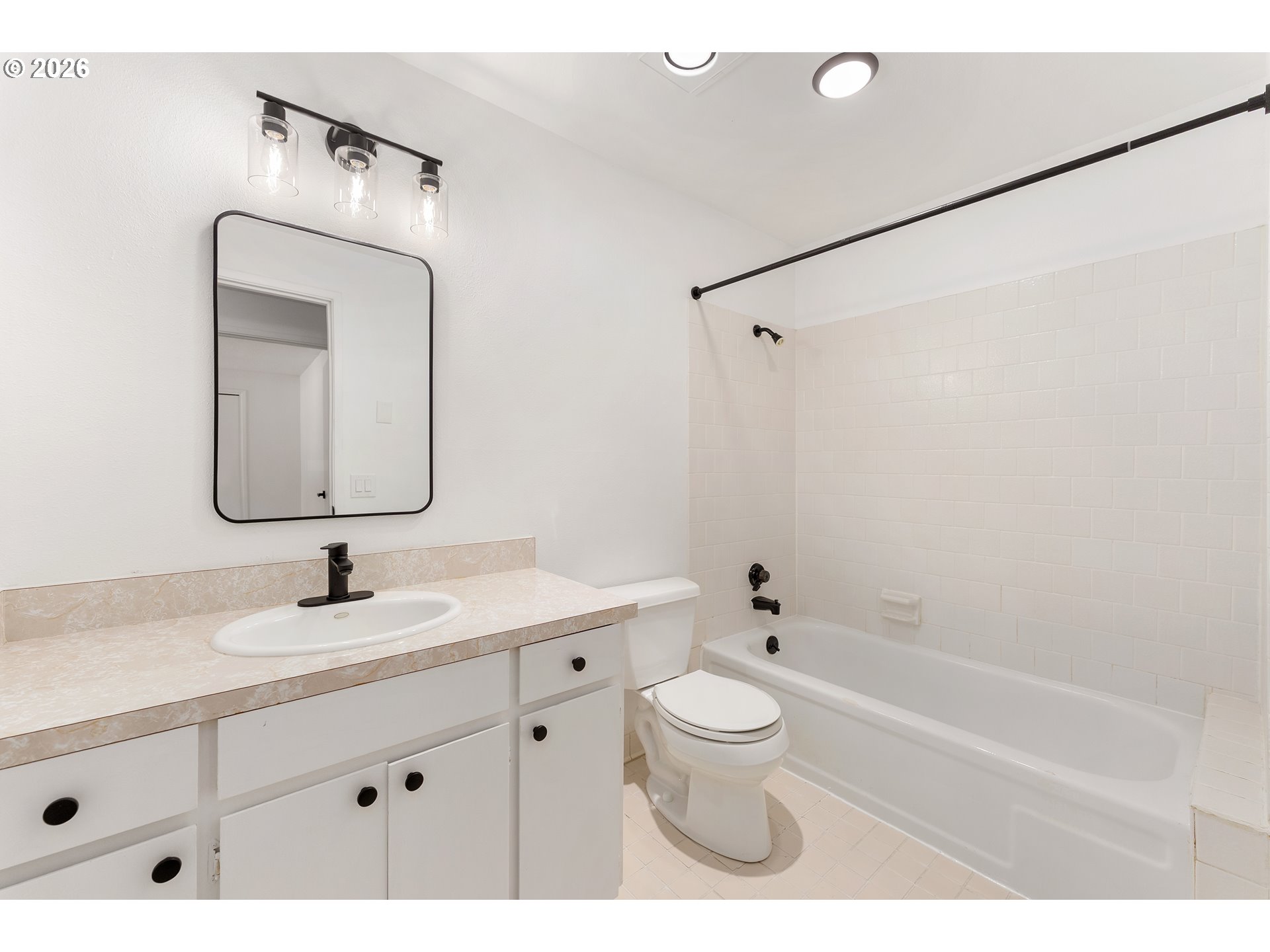 Photo #17: 338270665 Listing: Photo #17
