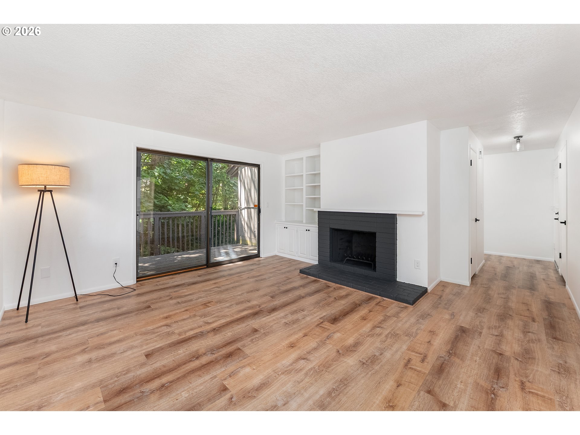 Photo #3: 338270665 Listing: Photo #3