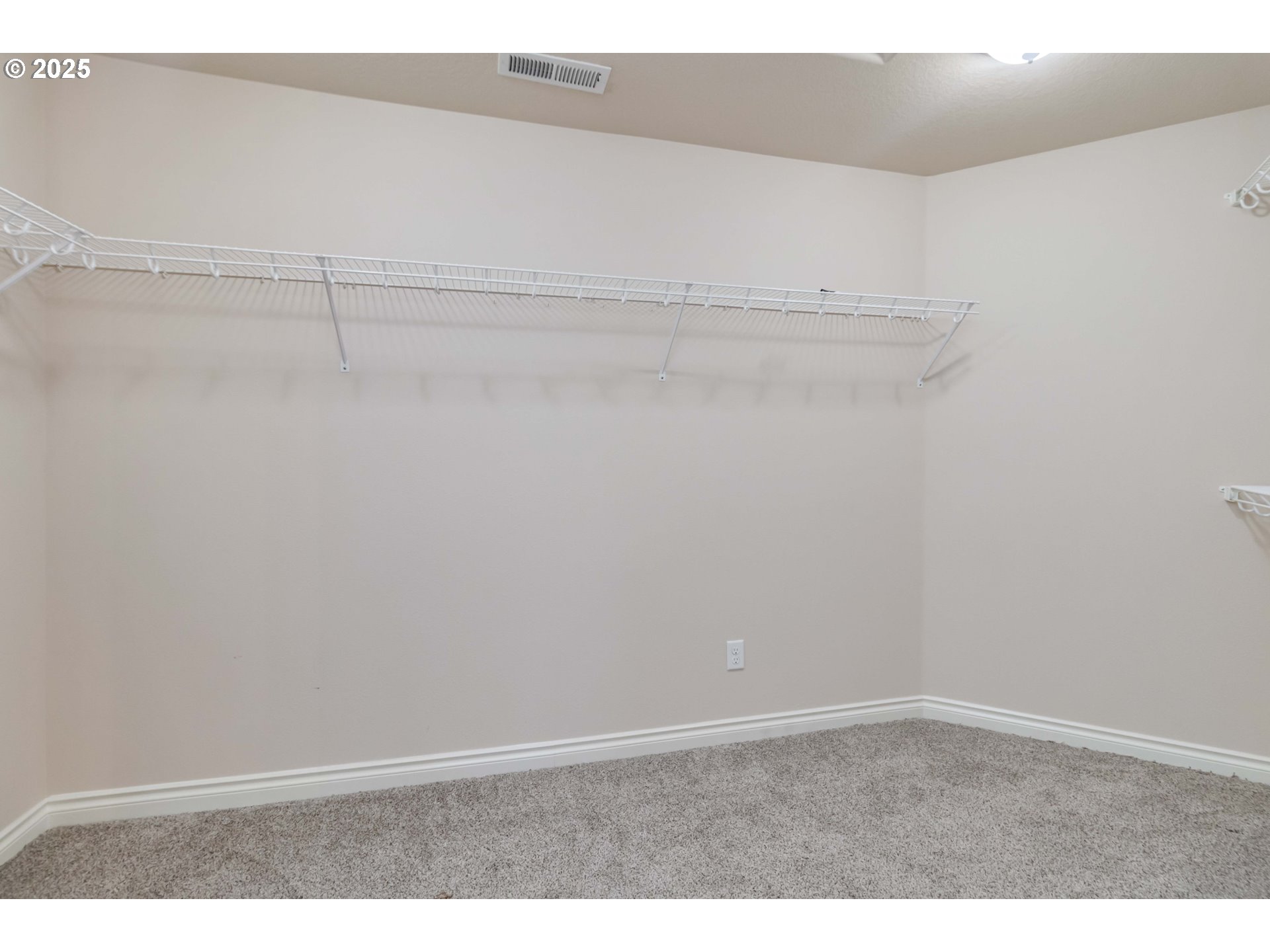 119 PENINSULA DR, Kelso, WA, 98626