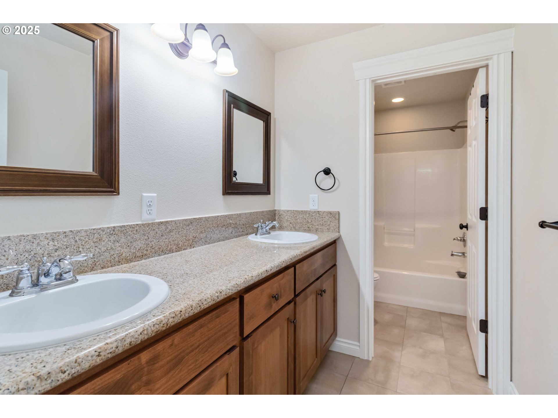 119 PENINSULA DR, Kelso, WA, 98626