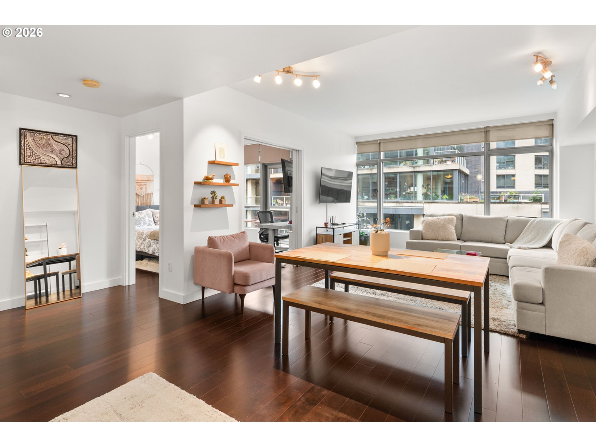 Photo #1: 339094053 Listing: Photo #1