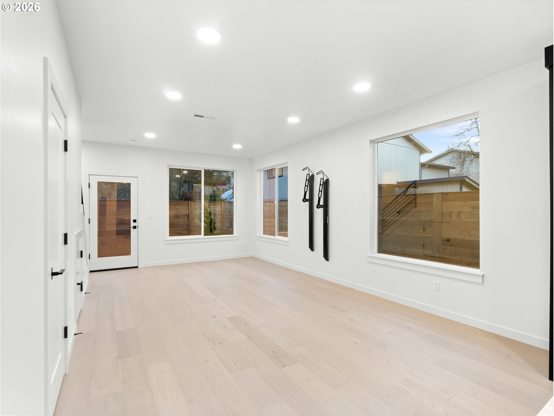 Photo #1: 339332714 Listing: Photo #1