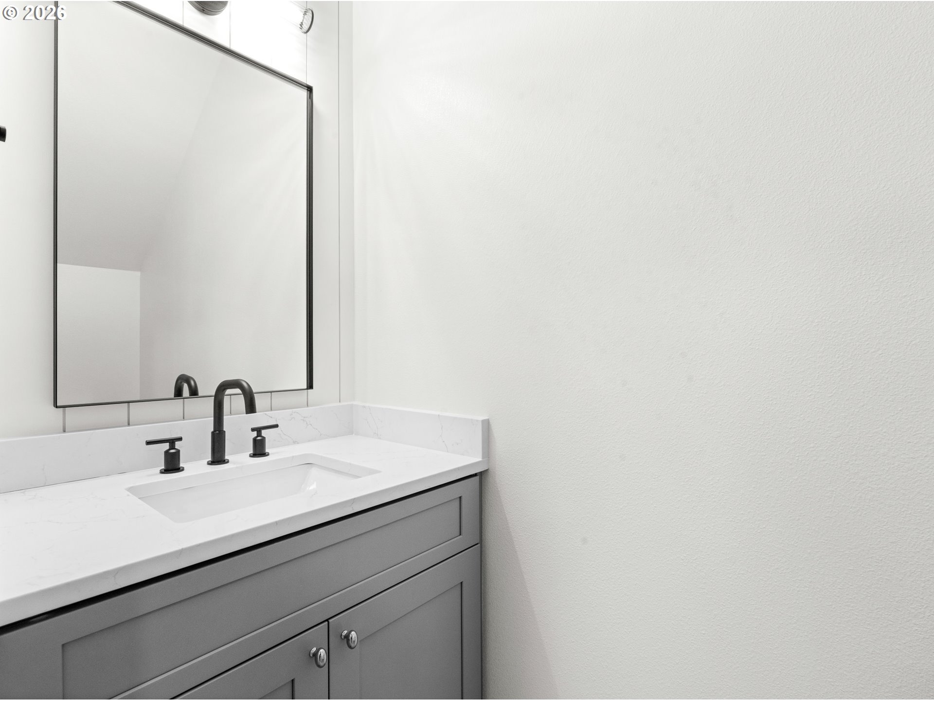 Photo #4: 339332714 Listing: Photo #4