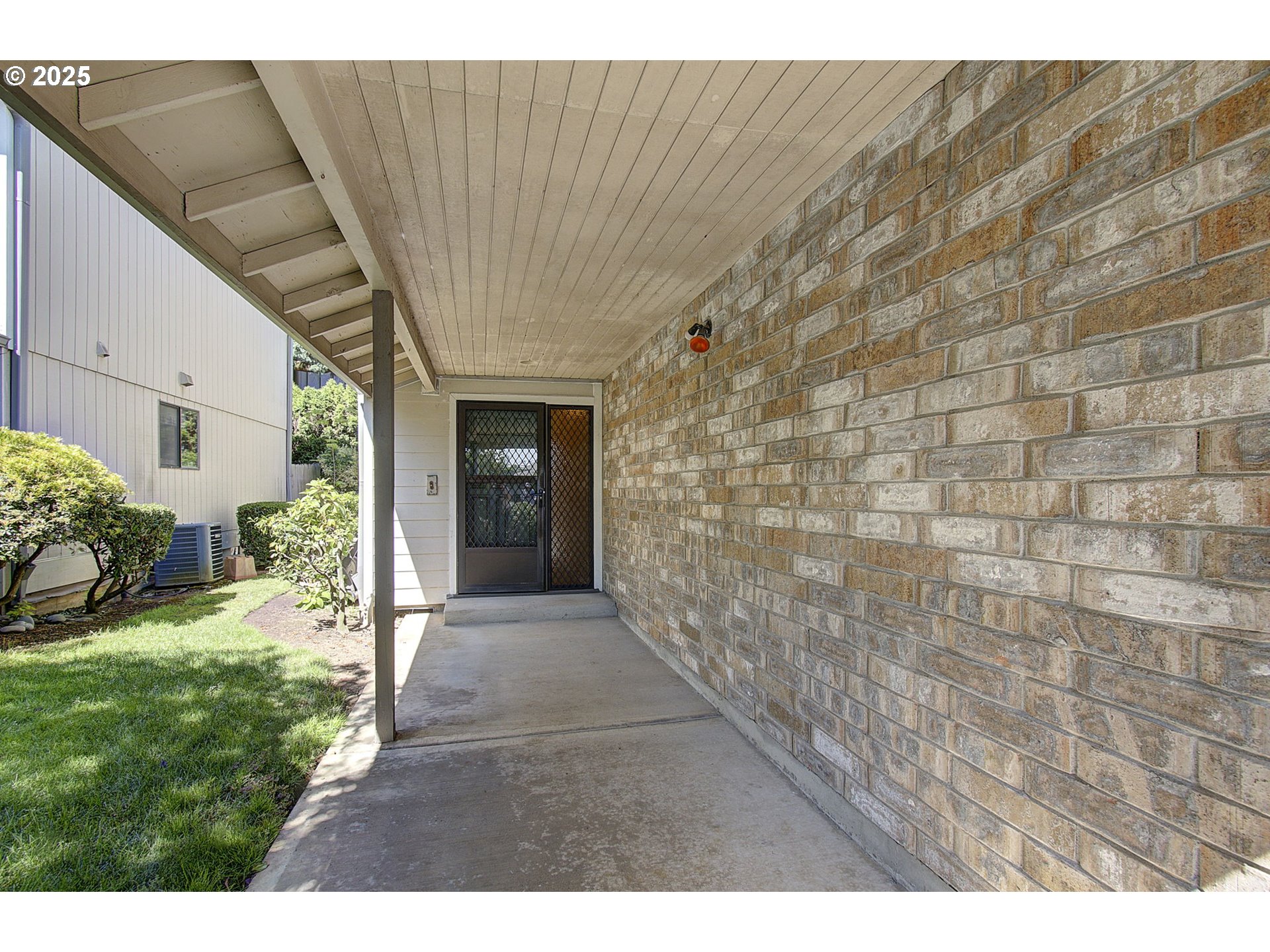 Photo #3: 339673773 Listing 