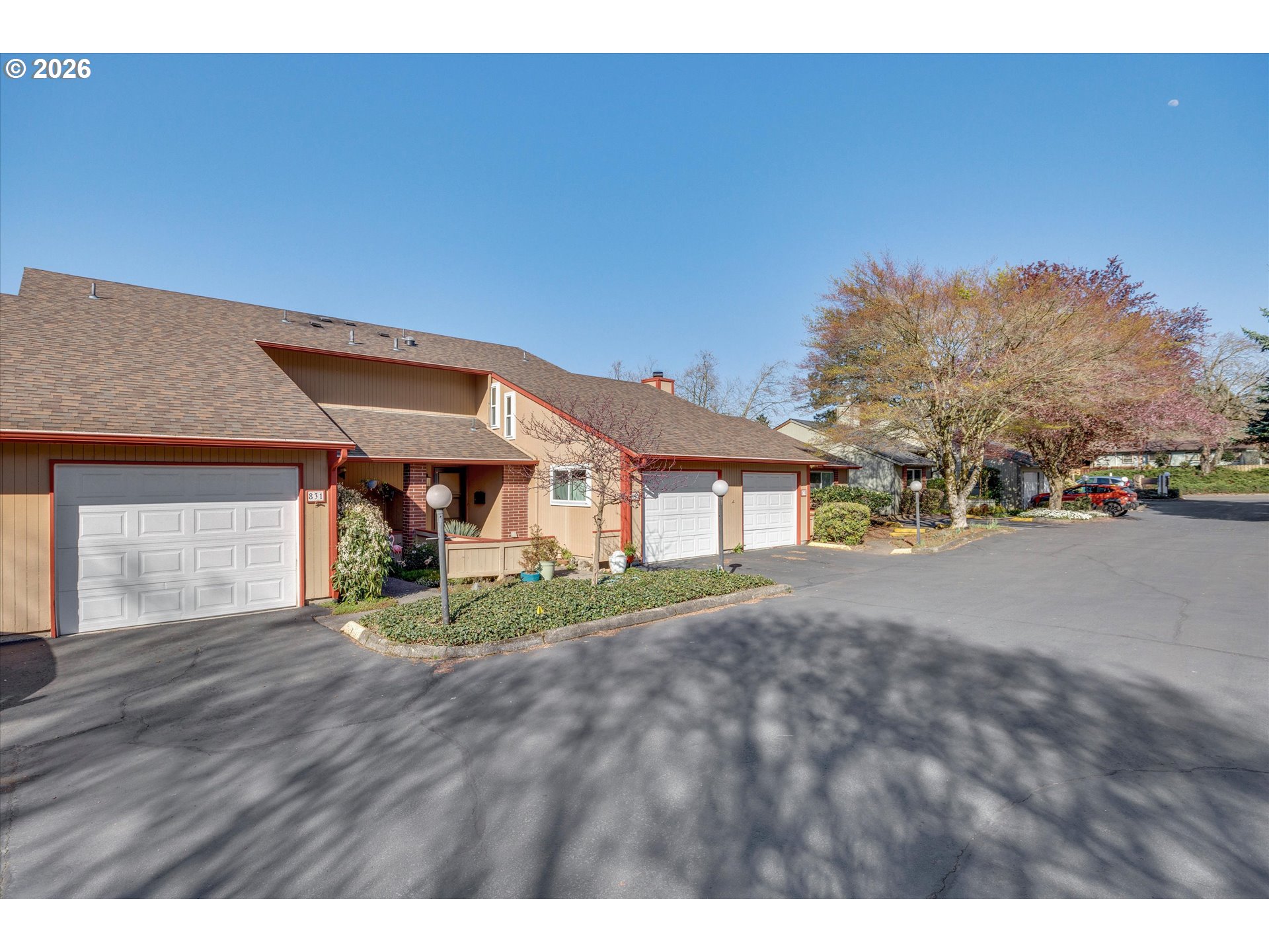 Photo #2: 339709099 Listing: Photo #2