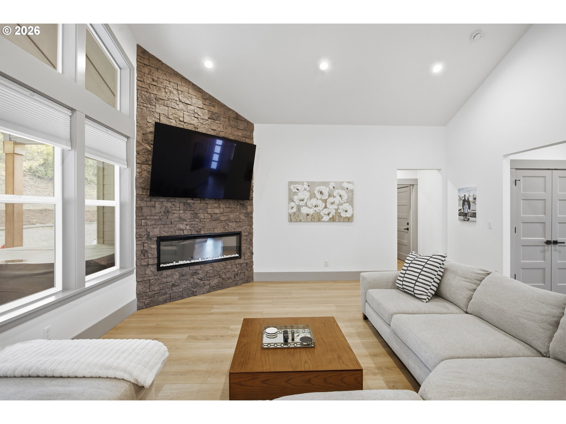 Property photo 21 of 48