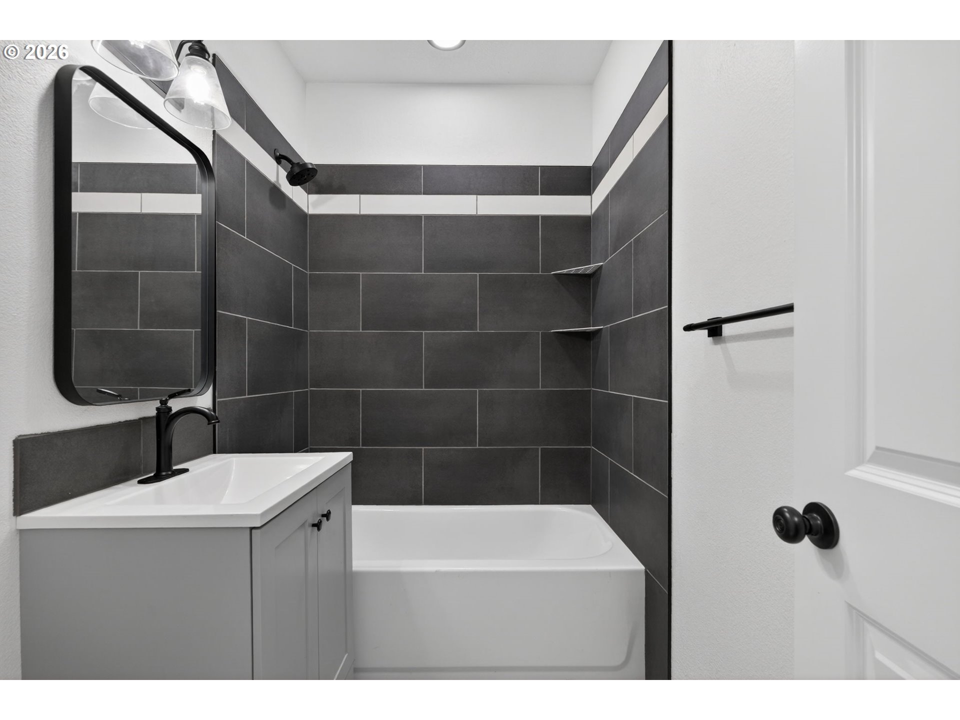 Photo #12: 341493520 Listing: Photo #12