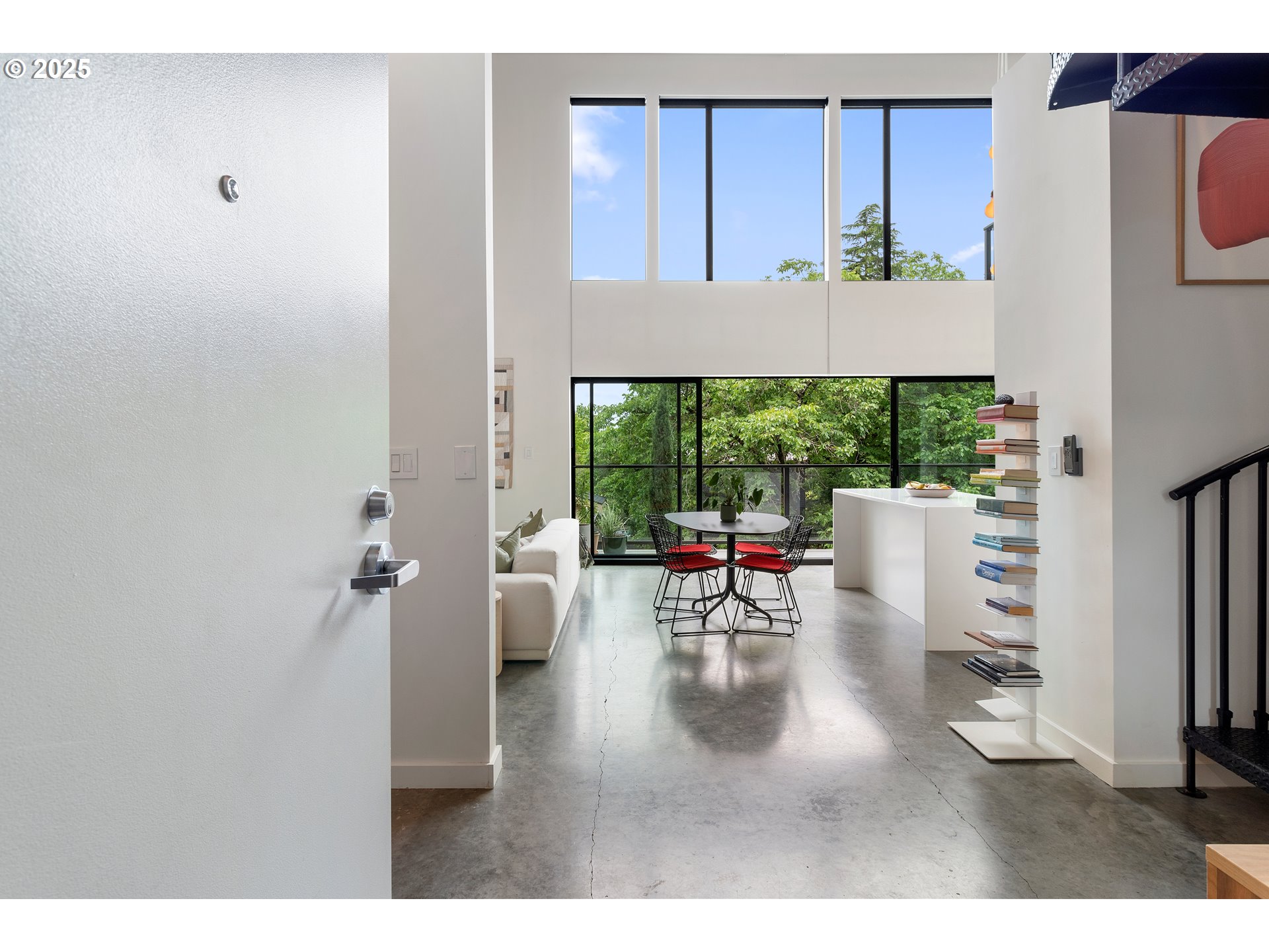 Photo #2: 341610530 Listing 