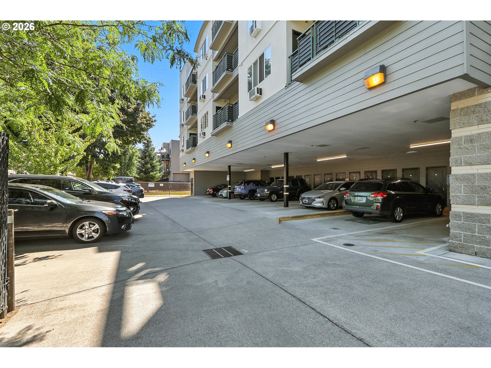 Photo #1: 341932678 Listing: Photo #1