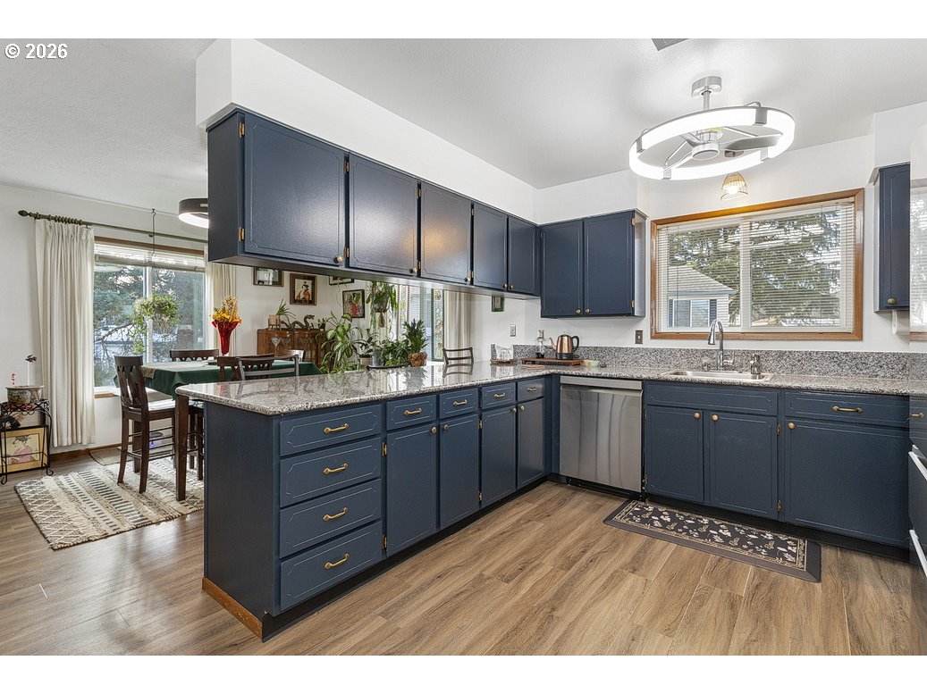 Photo #28: 342063398 Listing: Photo #28