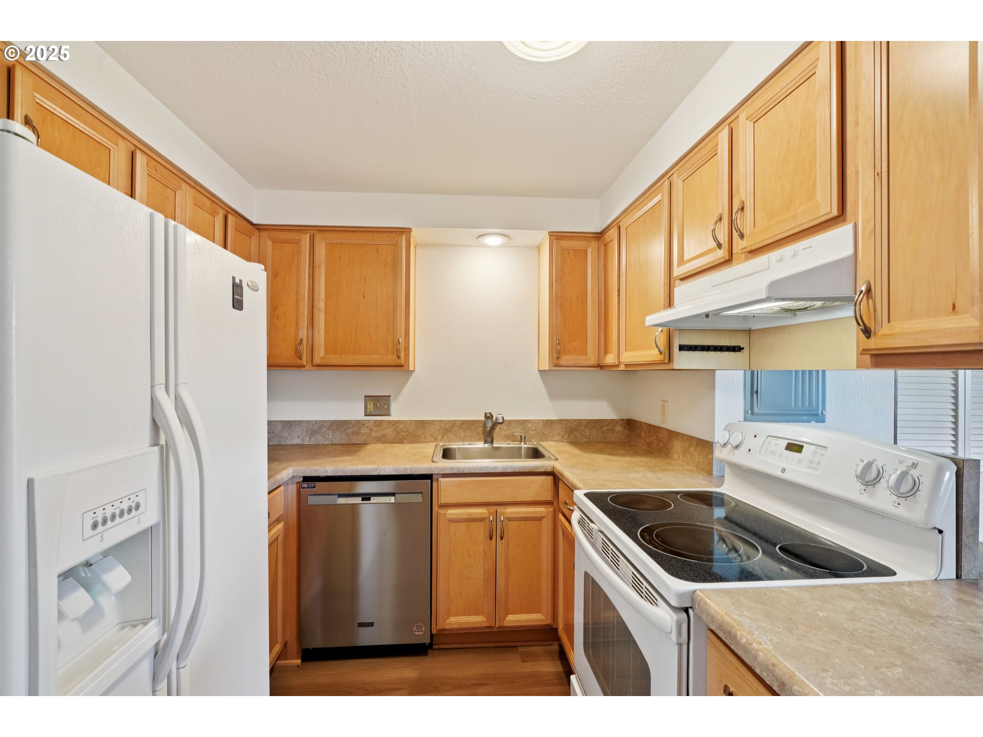 Photo #5: 342086636 Listing 
