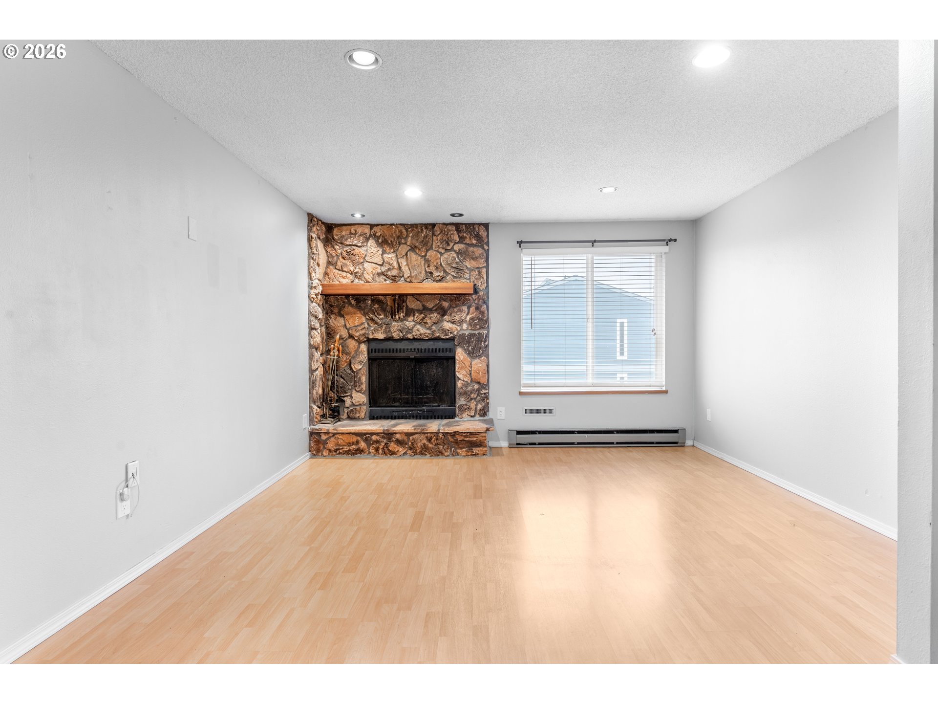 Photo #5: 342127190 Listing: Photo #5