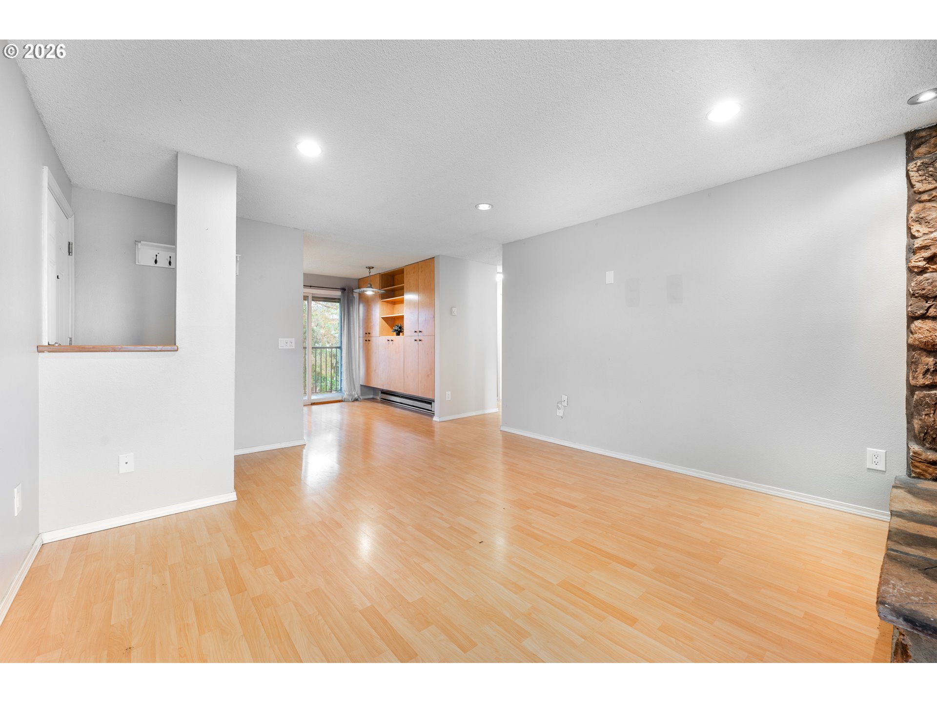 Photo #8: 342127190 Listing: Photo #8