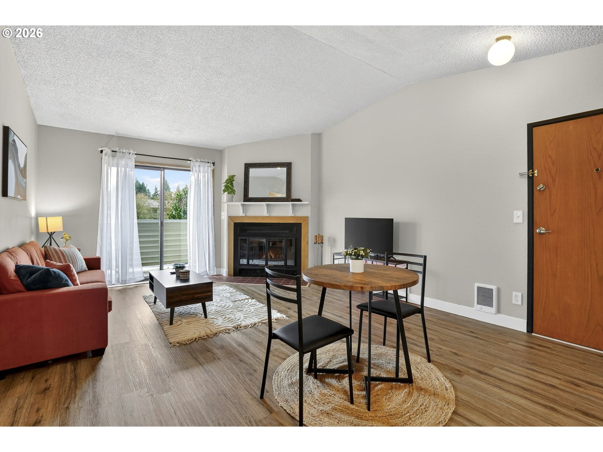 Photo #1: 343136292 Listing: Photo #1