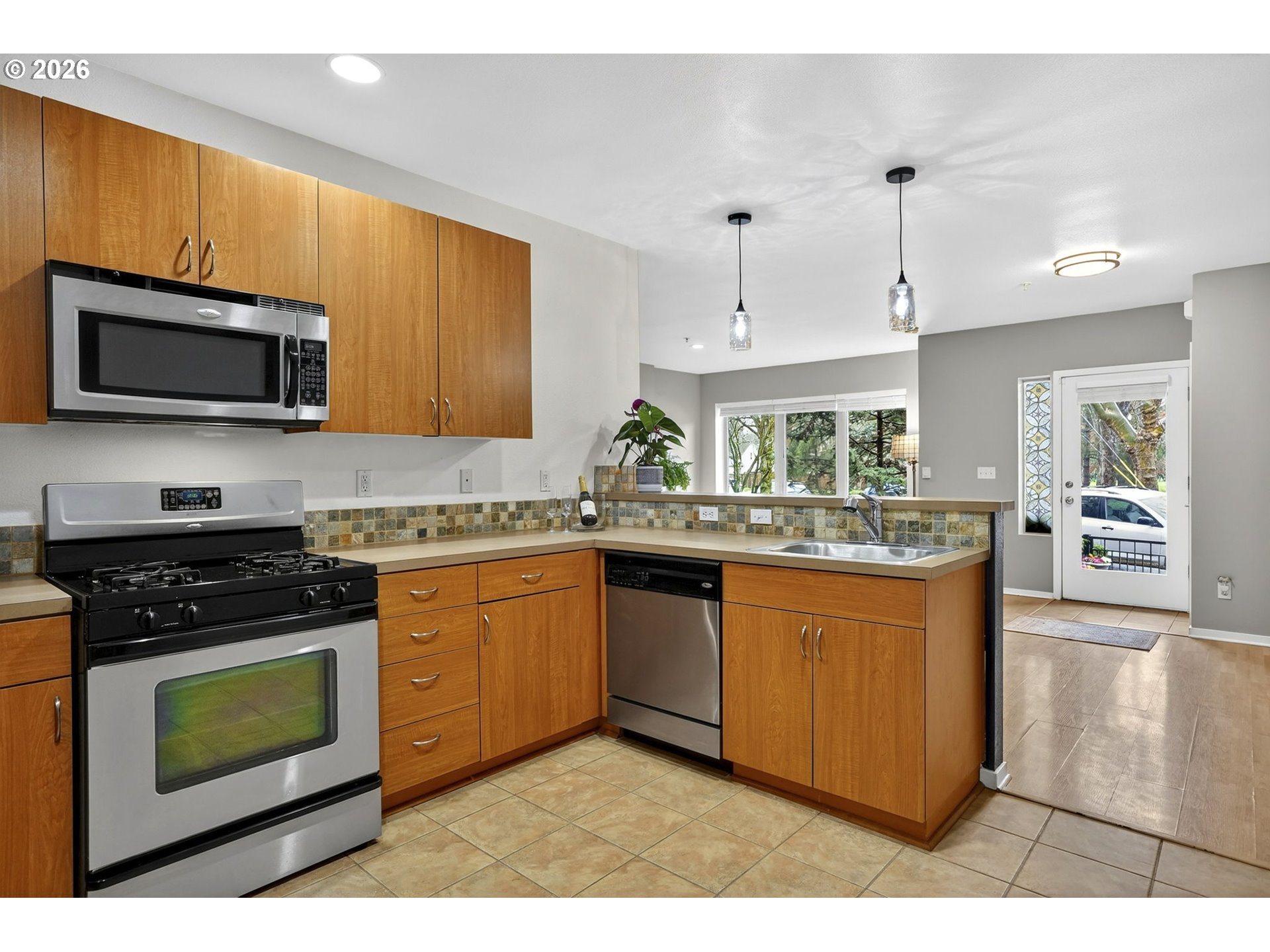 Photo #12: 344444517 Listing: Photo #12