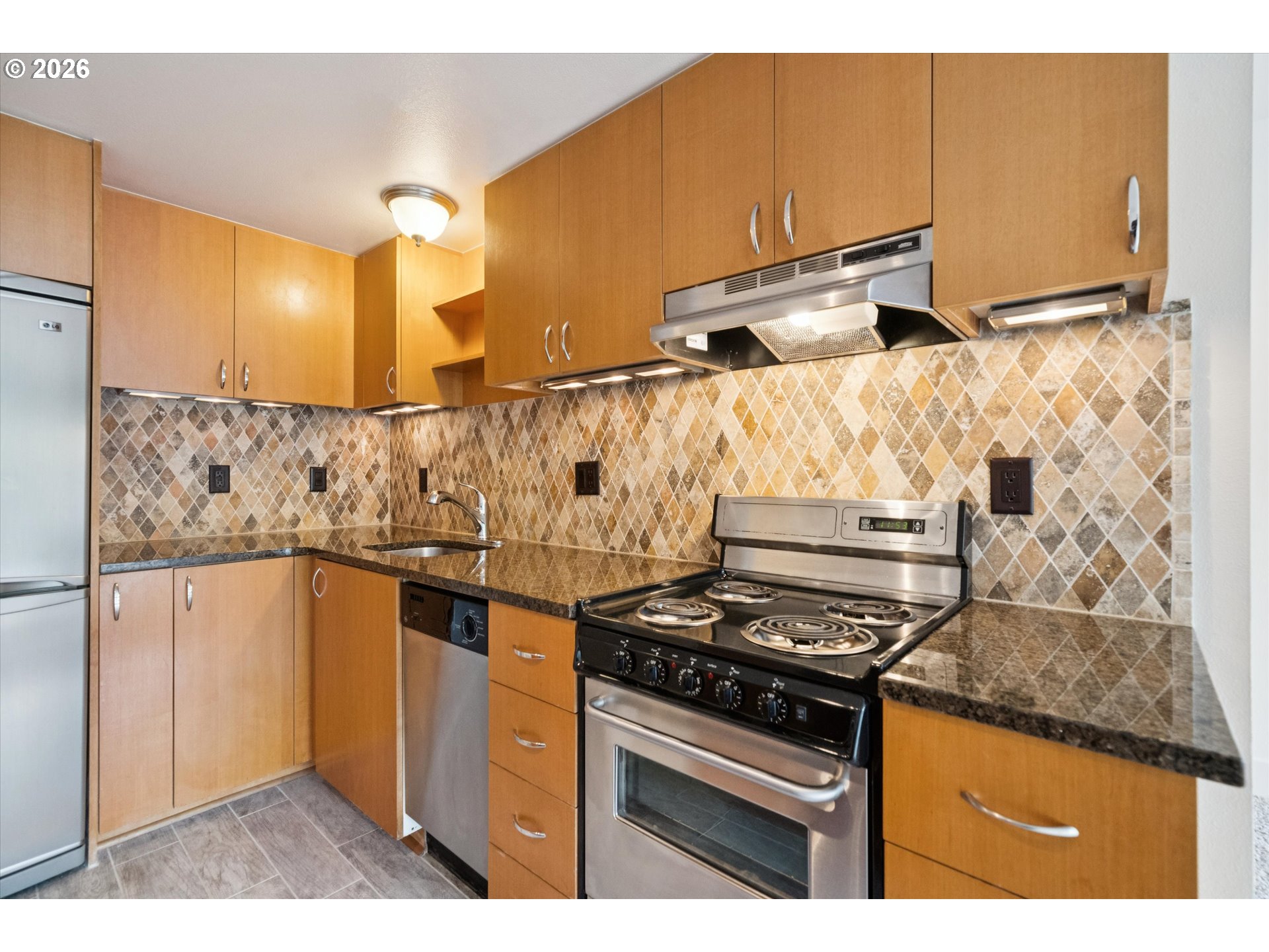 Photo #10: 346151762 Listing: Photo #10