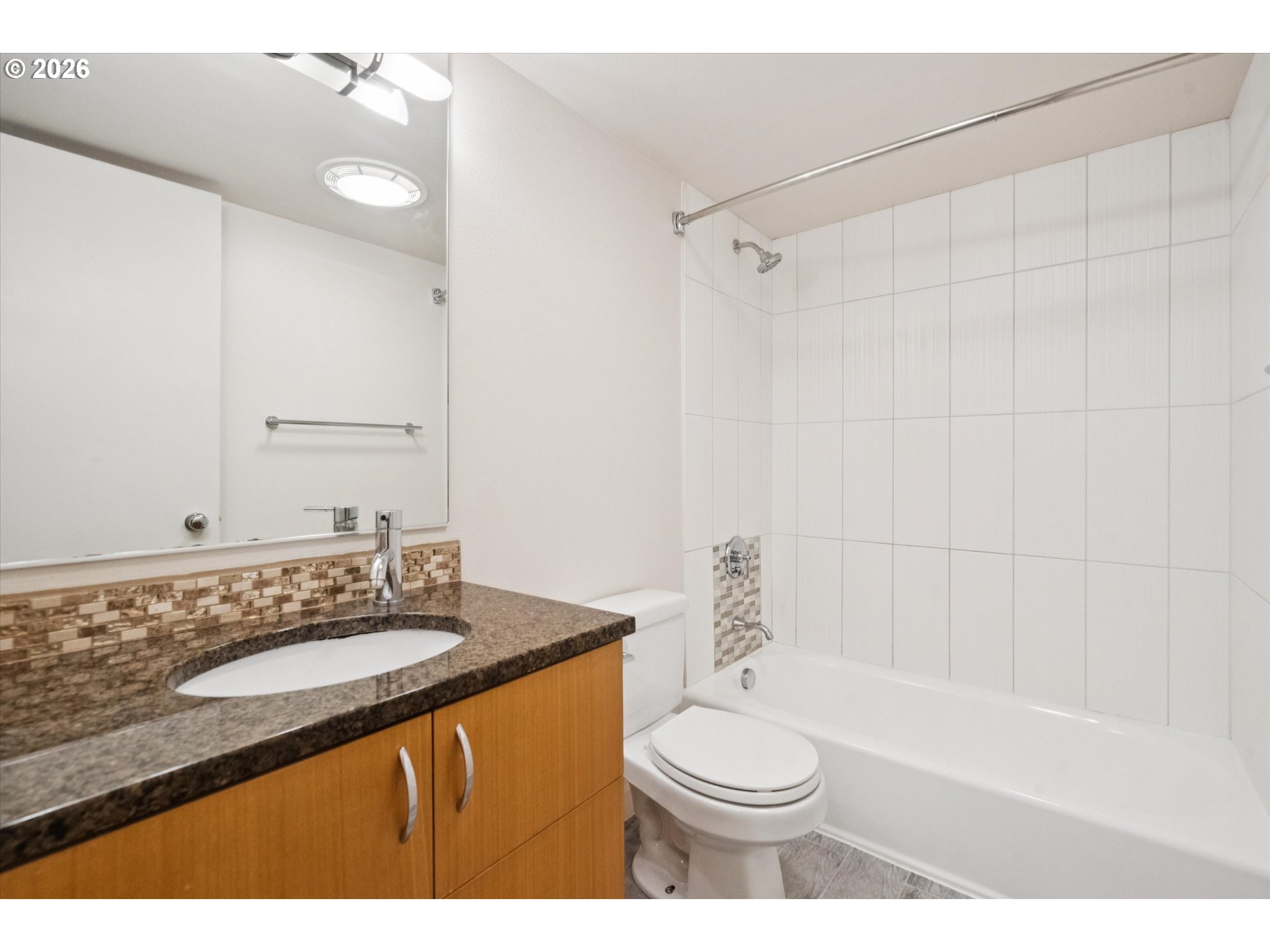 Photo #19: 346151762 Listing: Photo #19