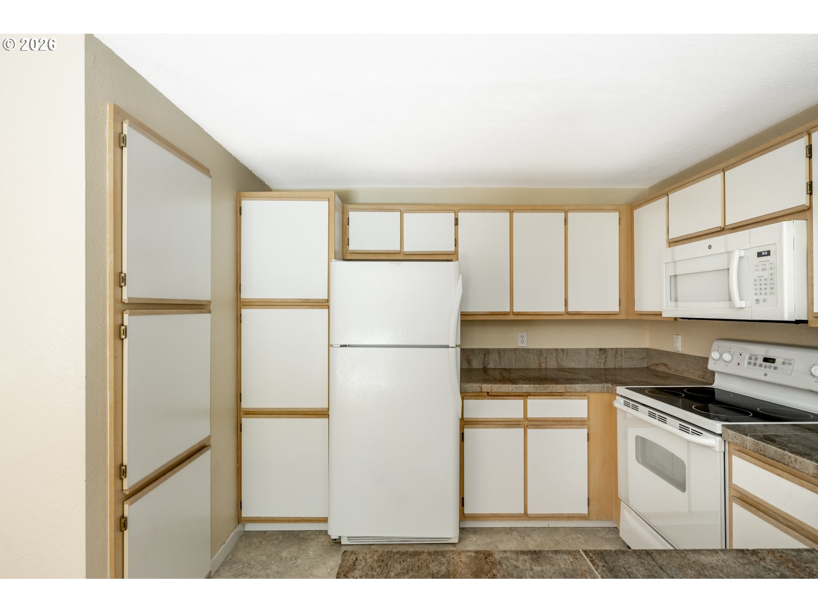 Photo #11: 346975132 Listing: Photo #11