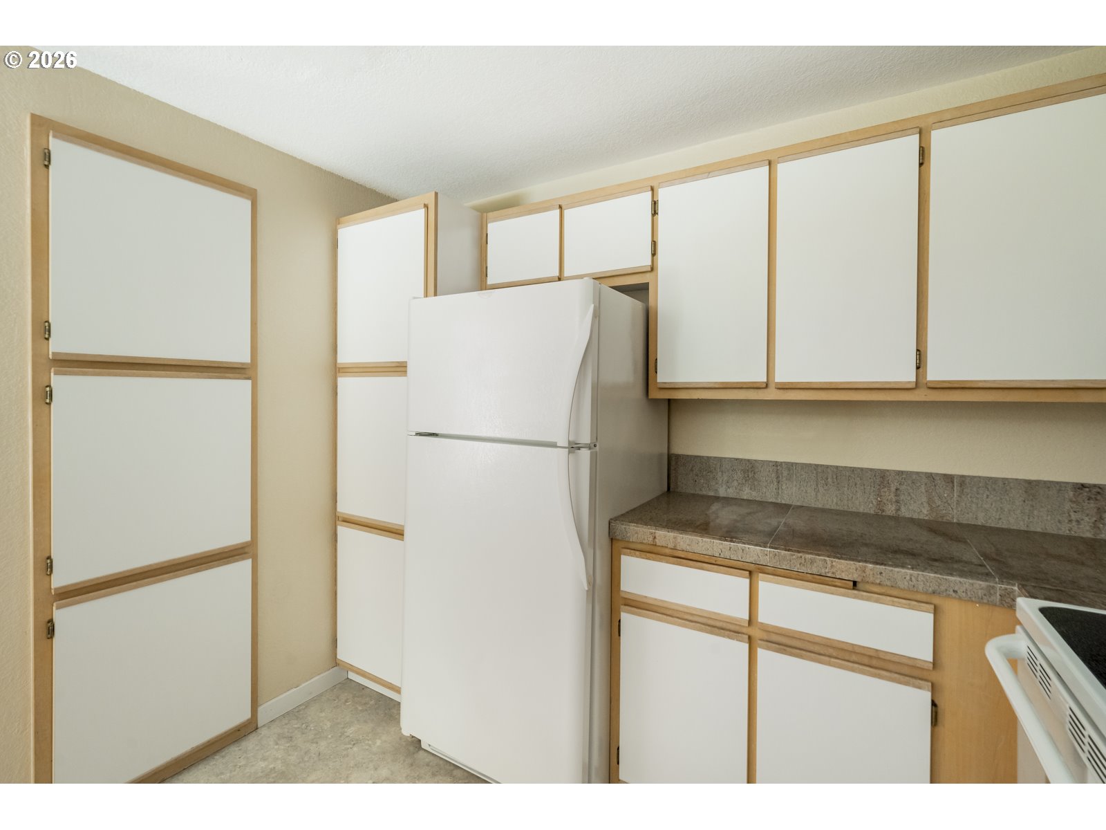 Photo #15: 346975132 Listing: Photo #15