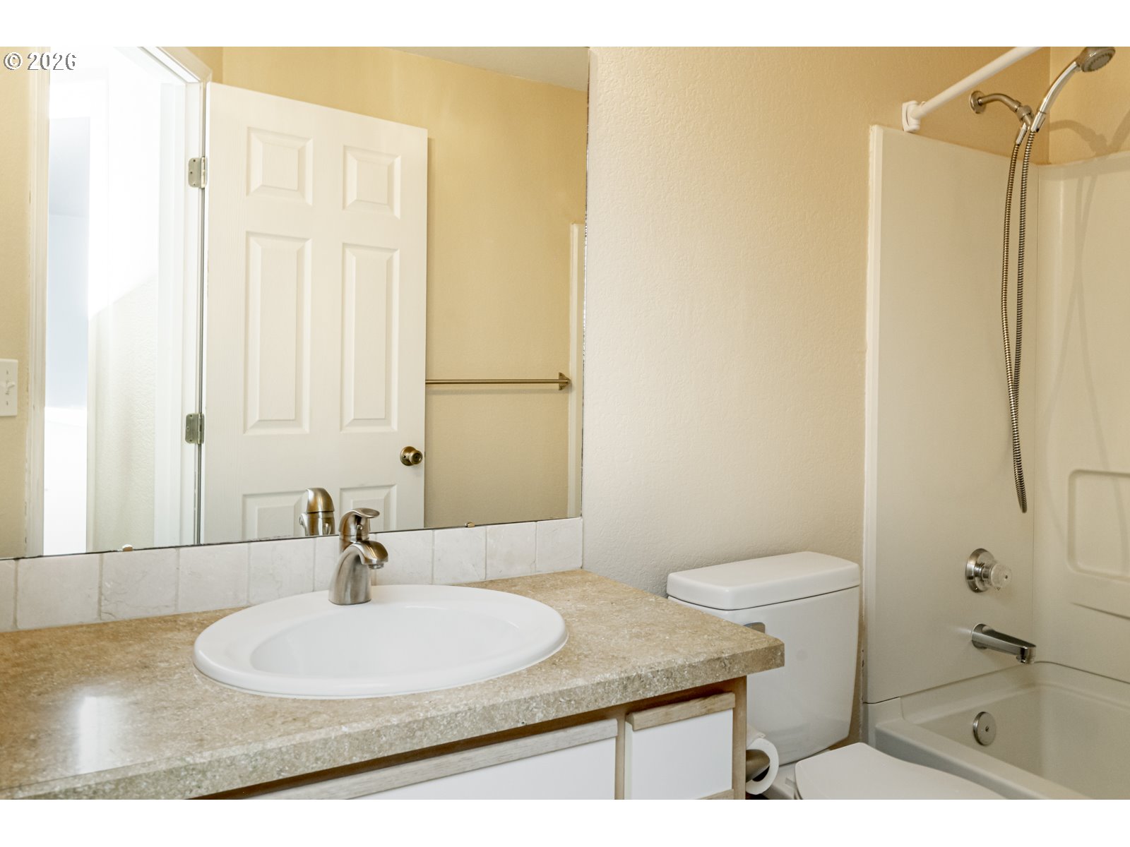 Photo #22: 346975132 Listing: Photo #22