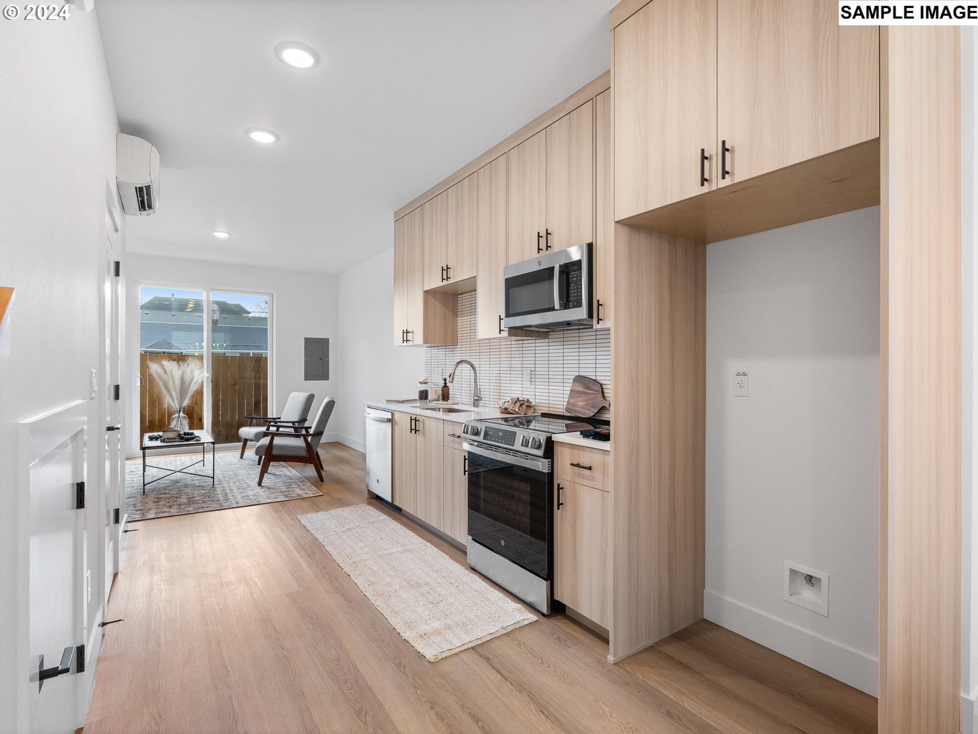 4368 N Gantenbein AVE UNIT 3, Portland, OR, 97217
