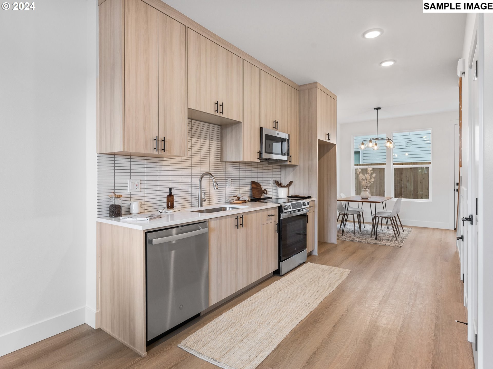 4368 N Gantenbein AVE UNIT 3, Portland, OR, 97217