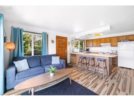 18320 N HIGHWAY 101, Rockaway Beach, OR, 97136