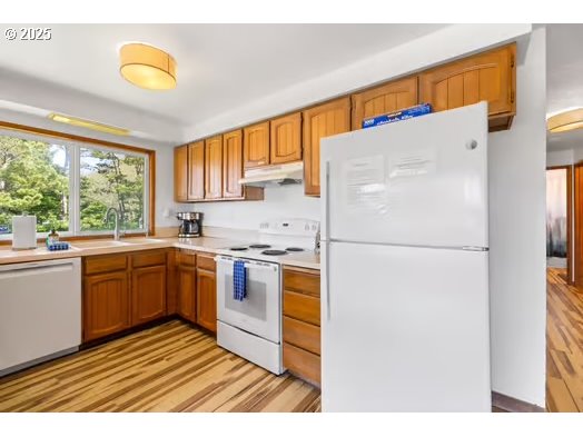 18320 N HIGHWAY 101, Rockaway Beach, OR, 97136