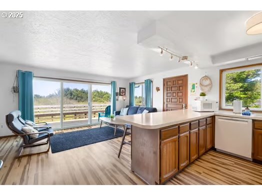 18320 N HIGHWAY 101, Rockaway Beach, OR, 97136