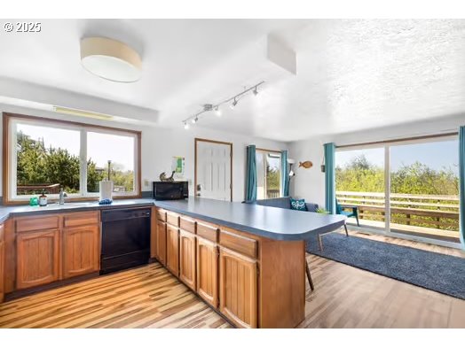 18320 N HIGHWAY 101, Rockaway Beach, OR, 97136