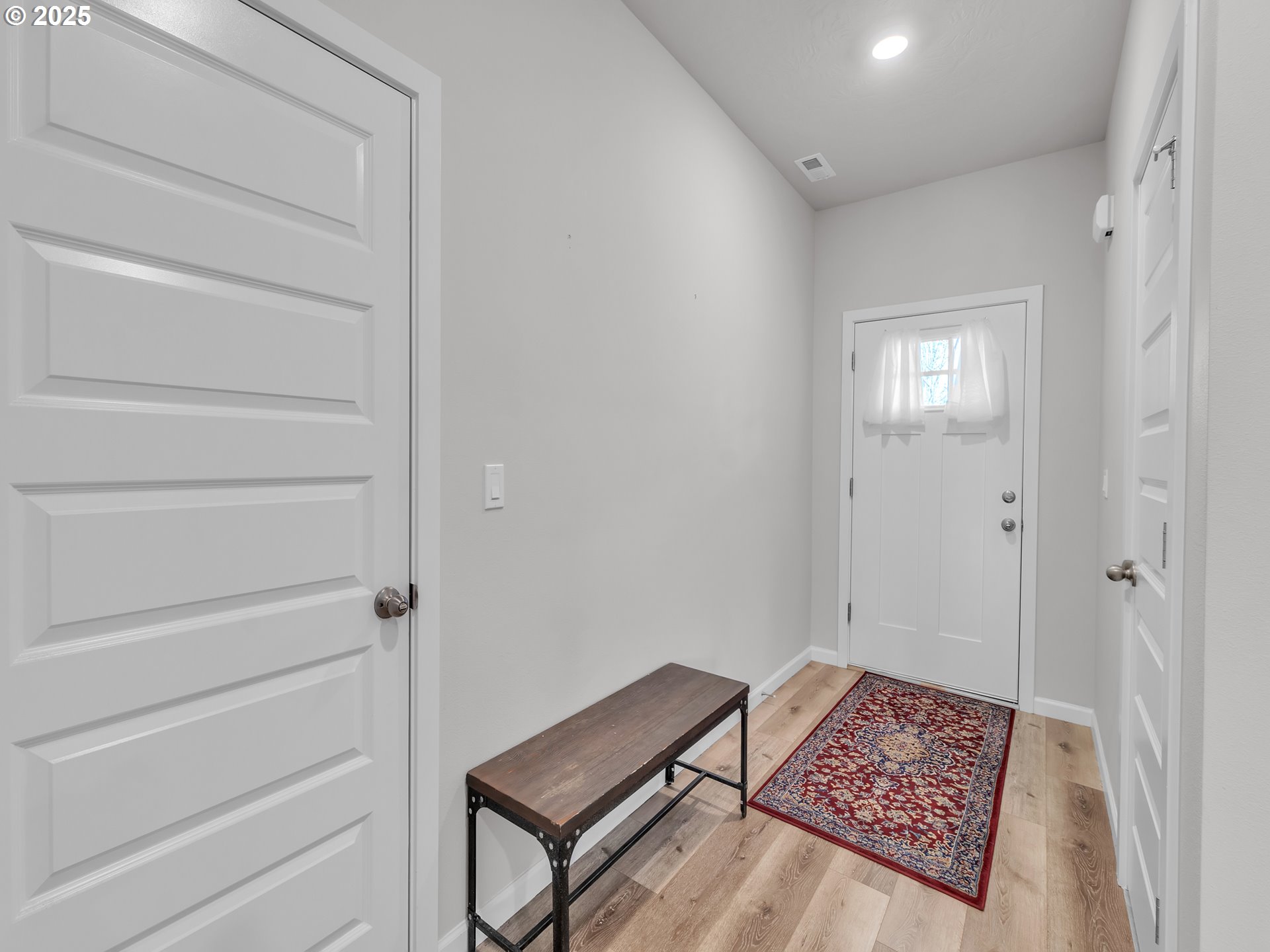 893 E CLEVELAND ST, Carlton, OR, 97111