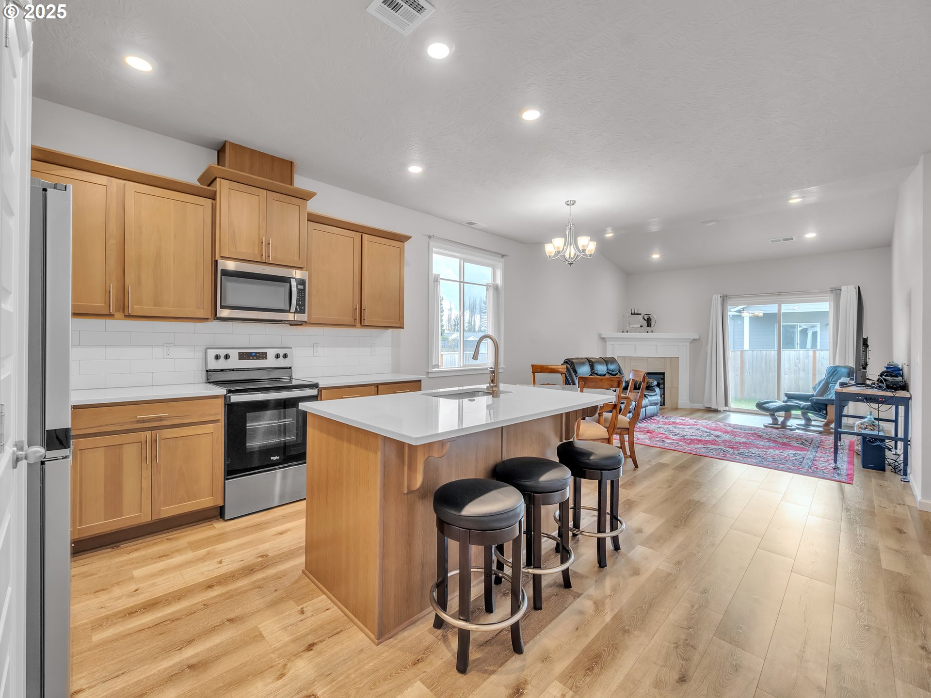 893 E CLEVELAND ST, Carlton, OR, 97111