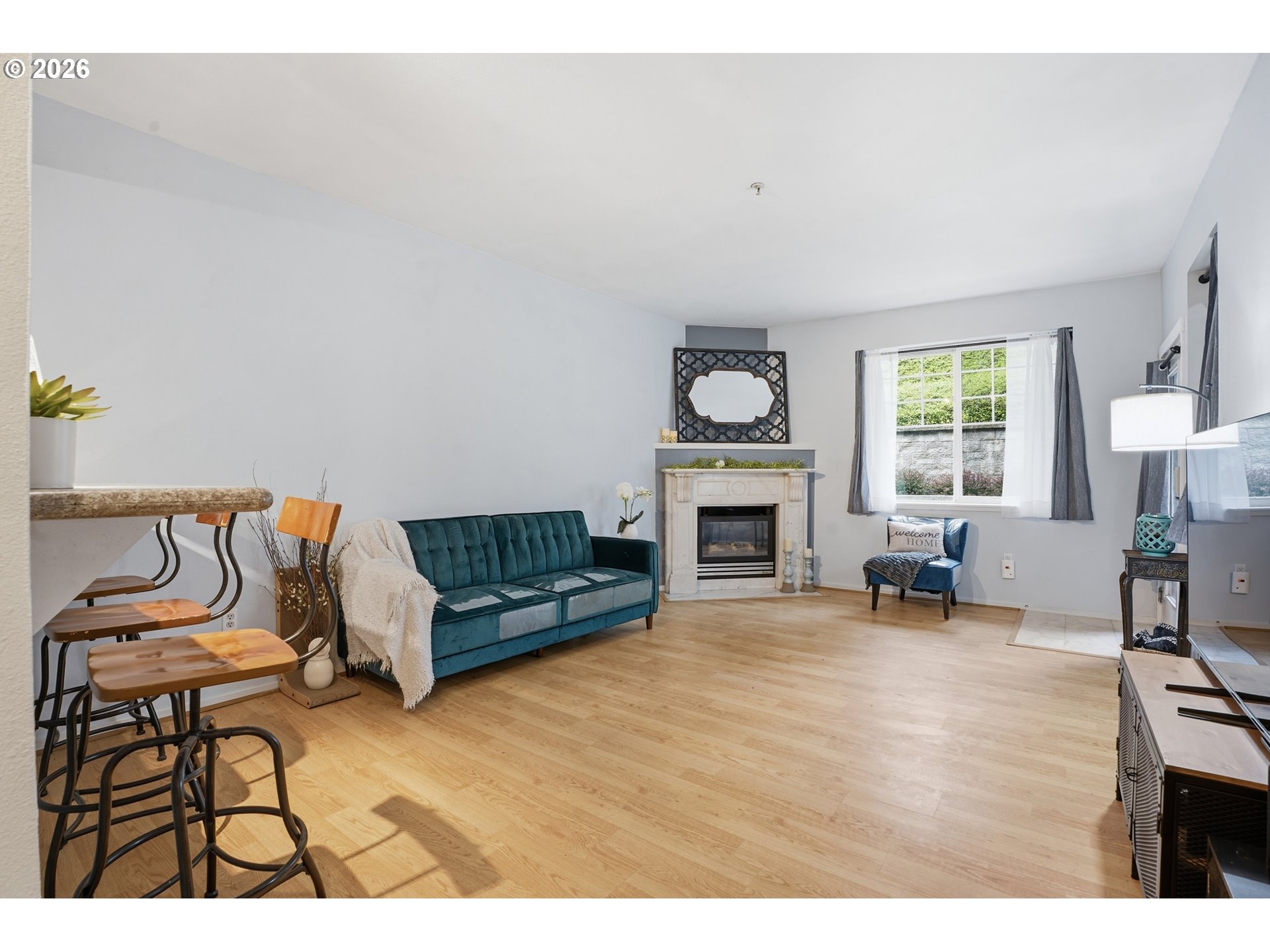 Photo #2: 347859736 Listing: Photo #2