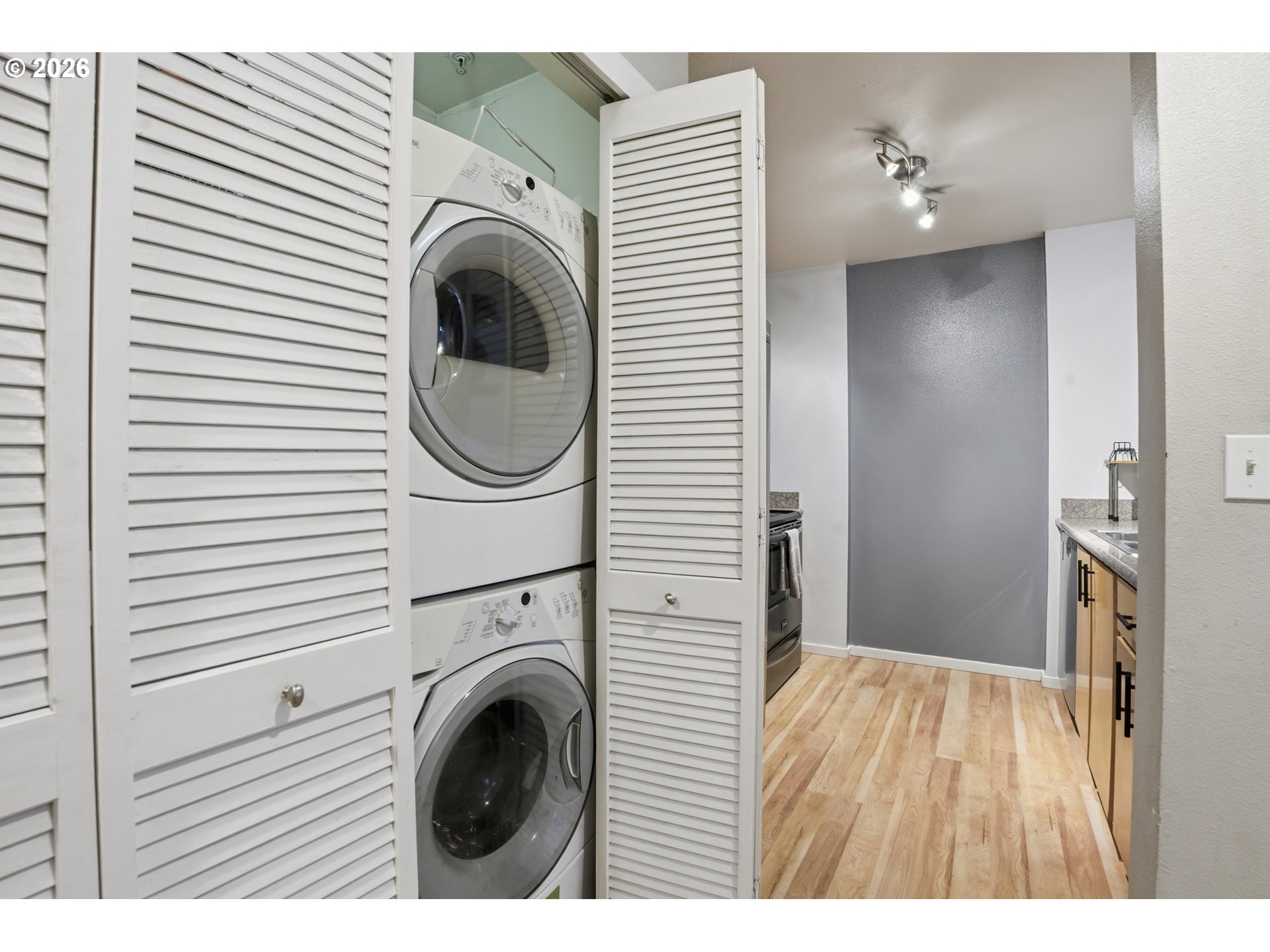 Photo #4: 347859736 Listing: Photo #4