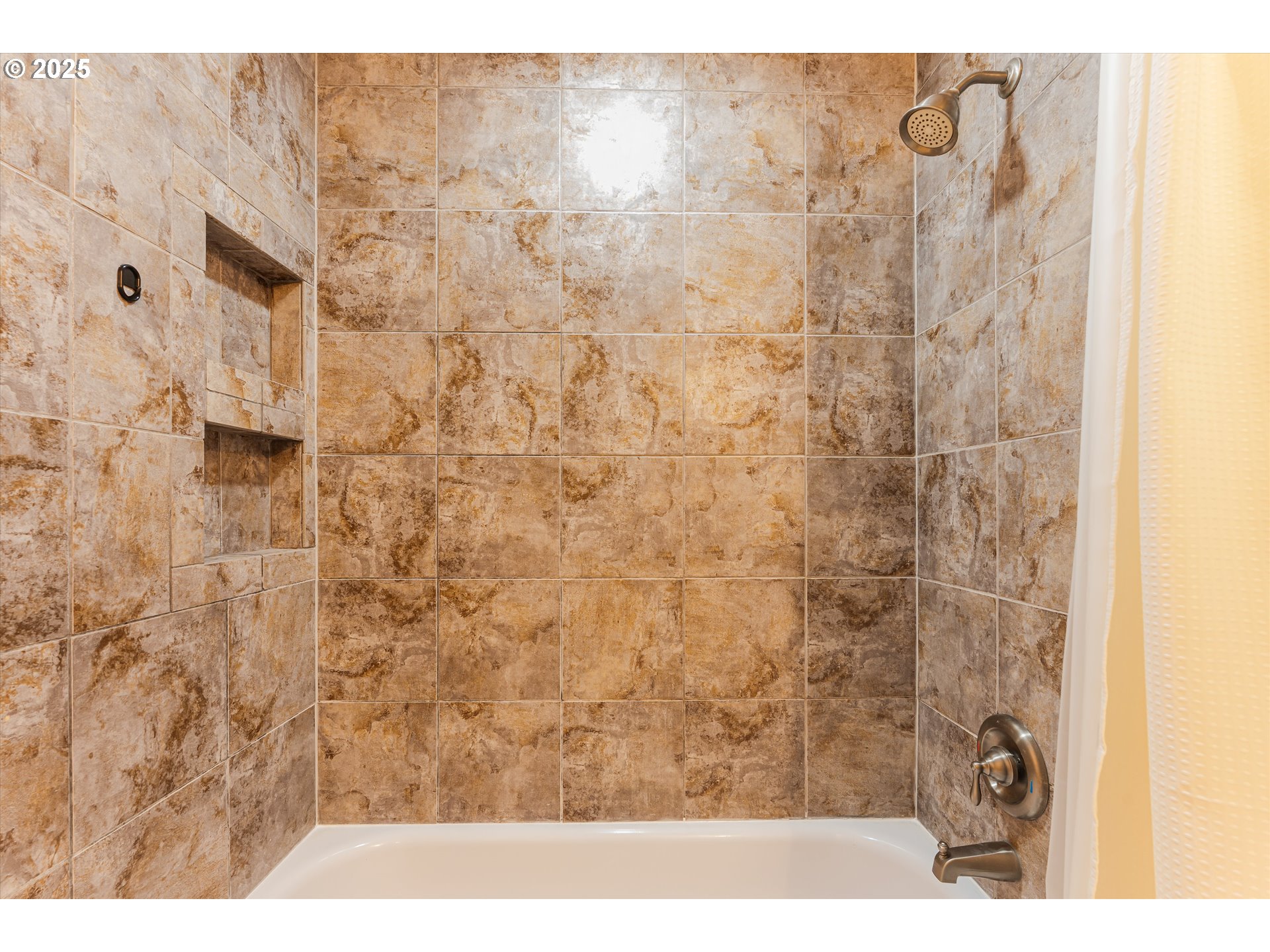 Photo #20: 347979571 Listing: Photo #20