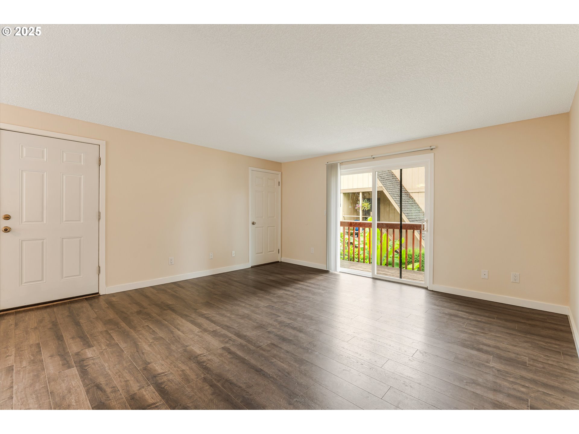 Photo #7: 347979571 Listing: Photo #7