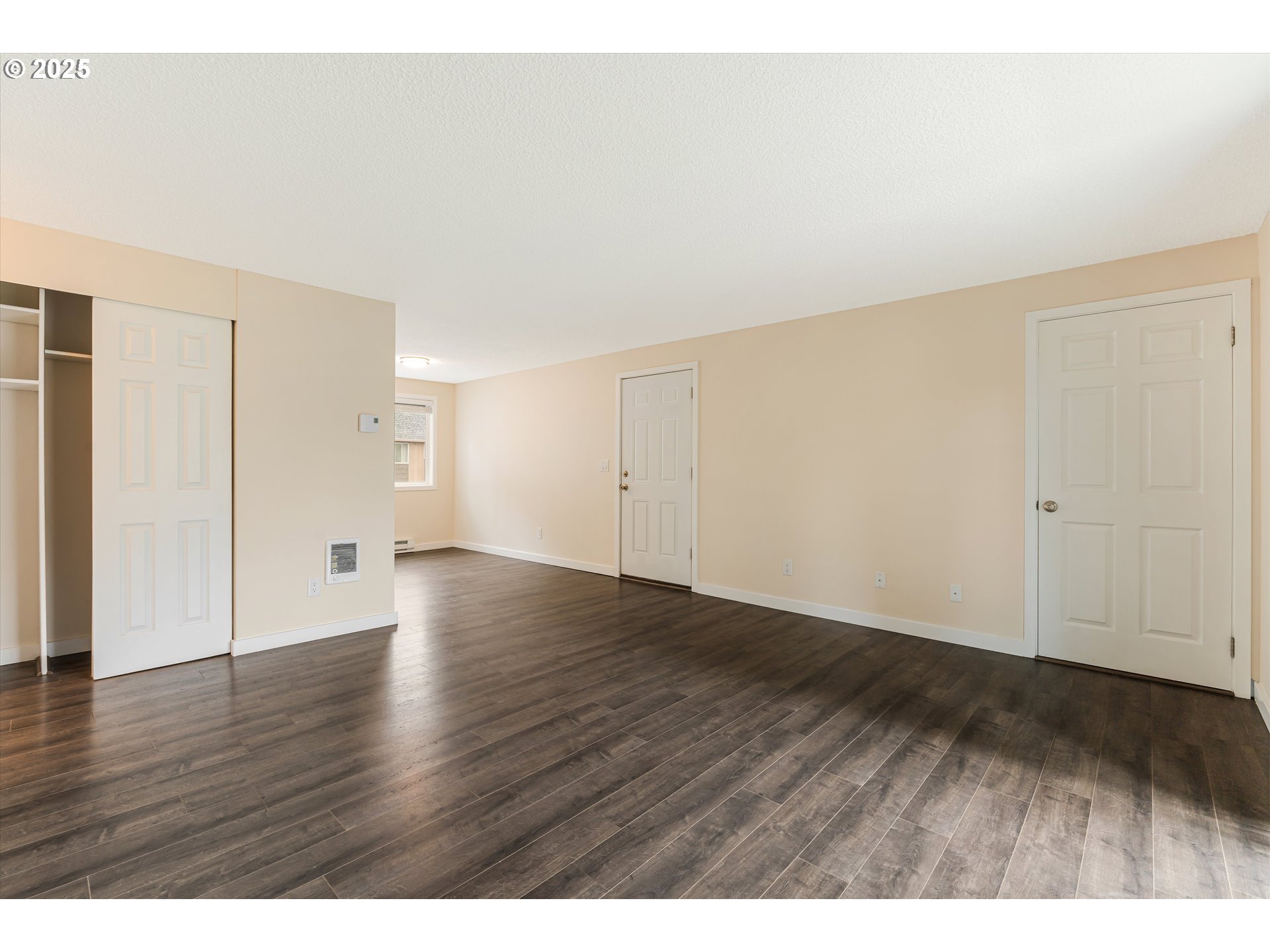 Photo #6: 347979571 Listing: Photo #6