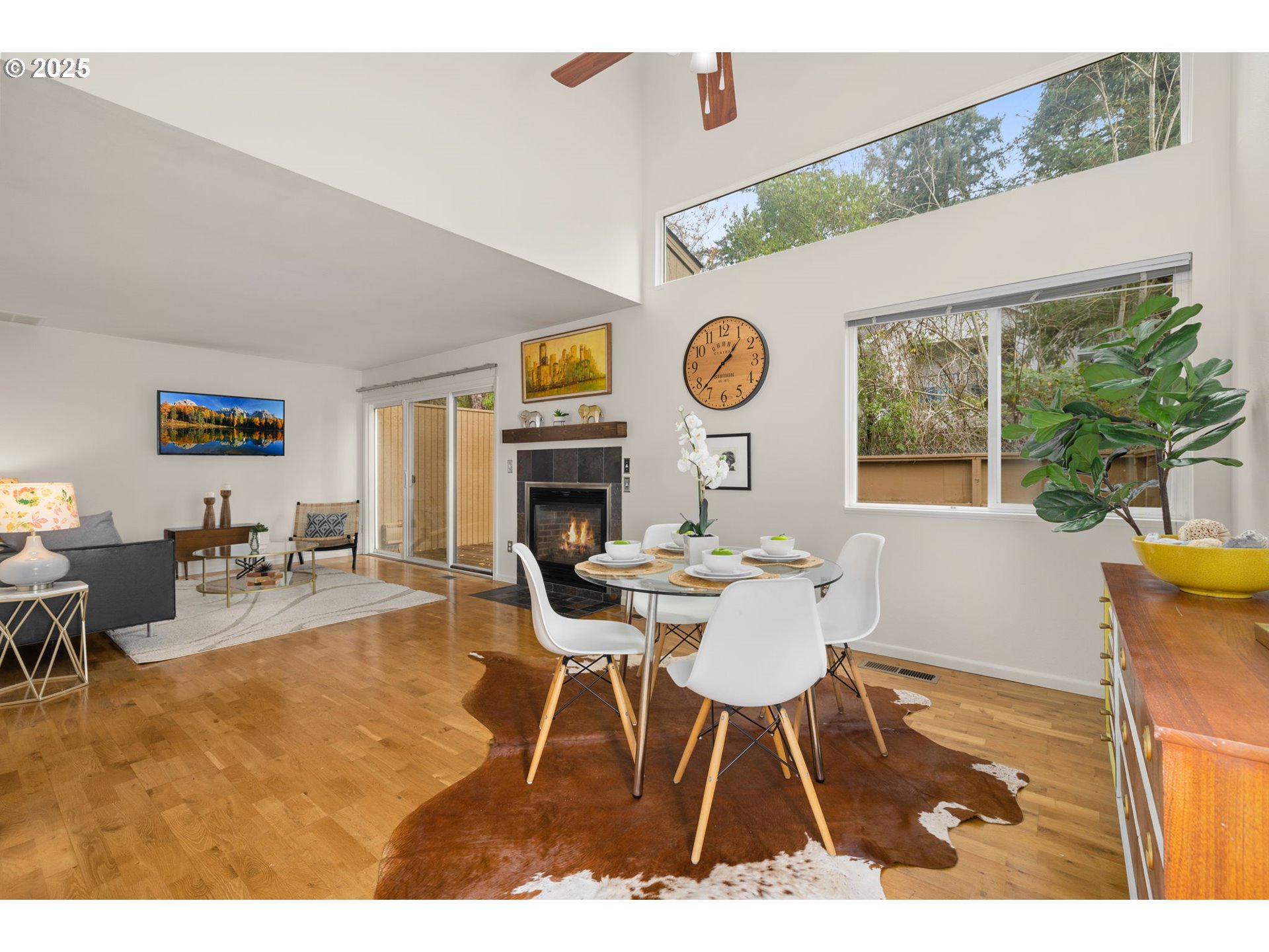 Photo #3: 348760928 Listing: Photo #3