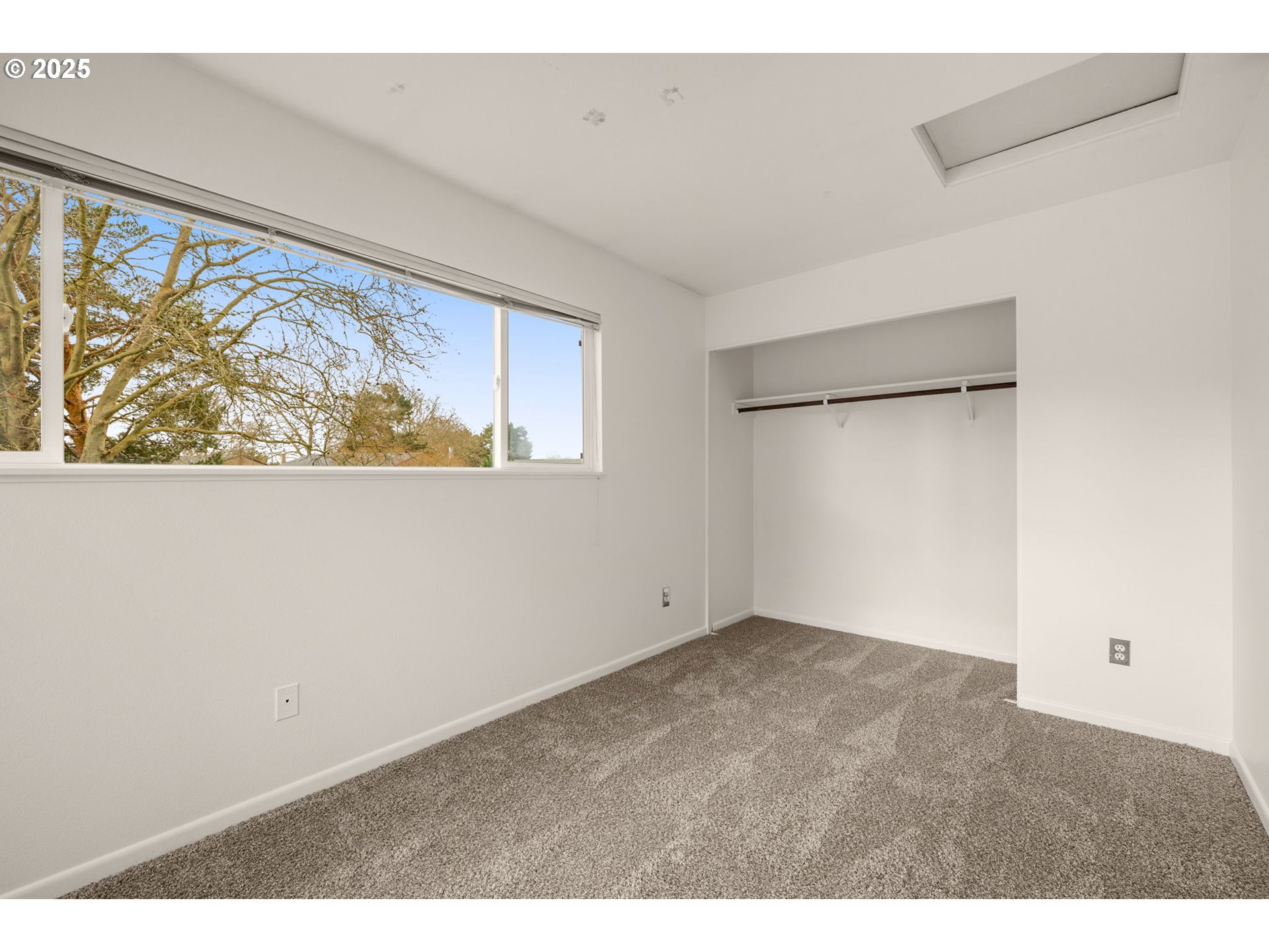 Photo #9: 348760928 Listing: Photo #9