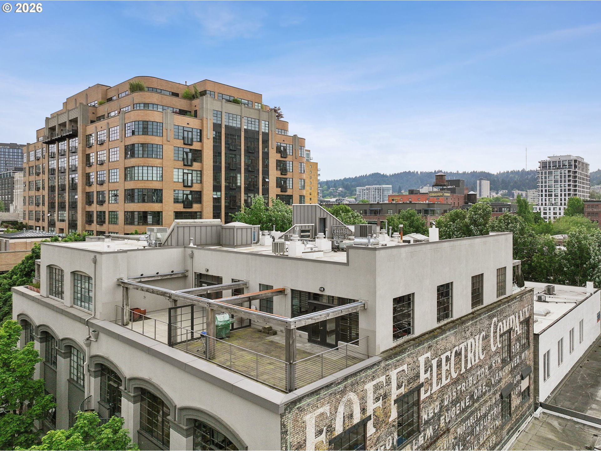 Photo #2: 348792051 Listing: Photo #2