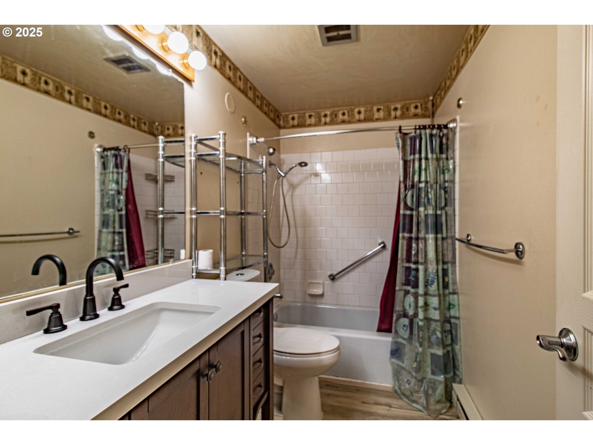 Photo #12: 348885674 Listing: Photo #12