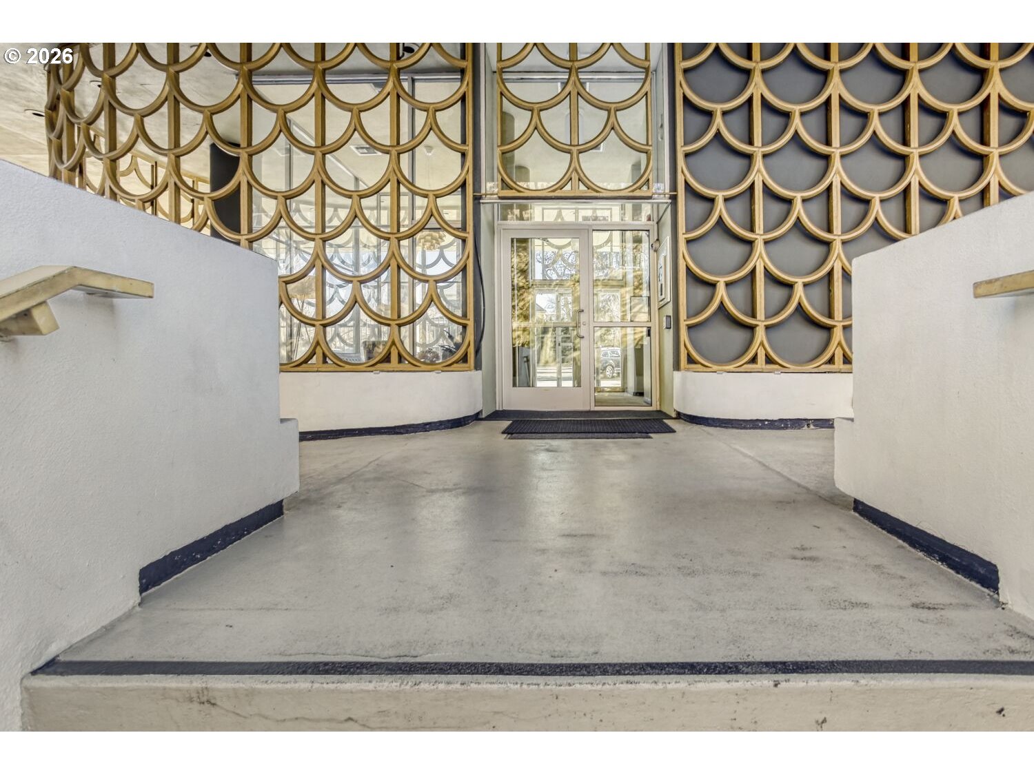 Photo #2: 350990288 Listing: Photo #2