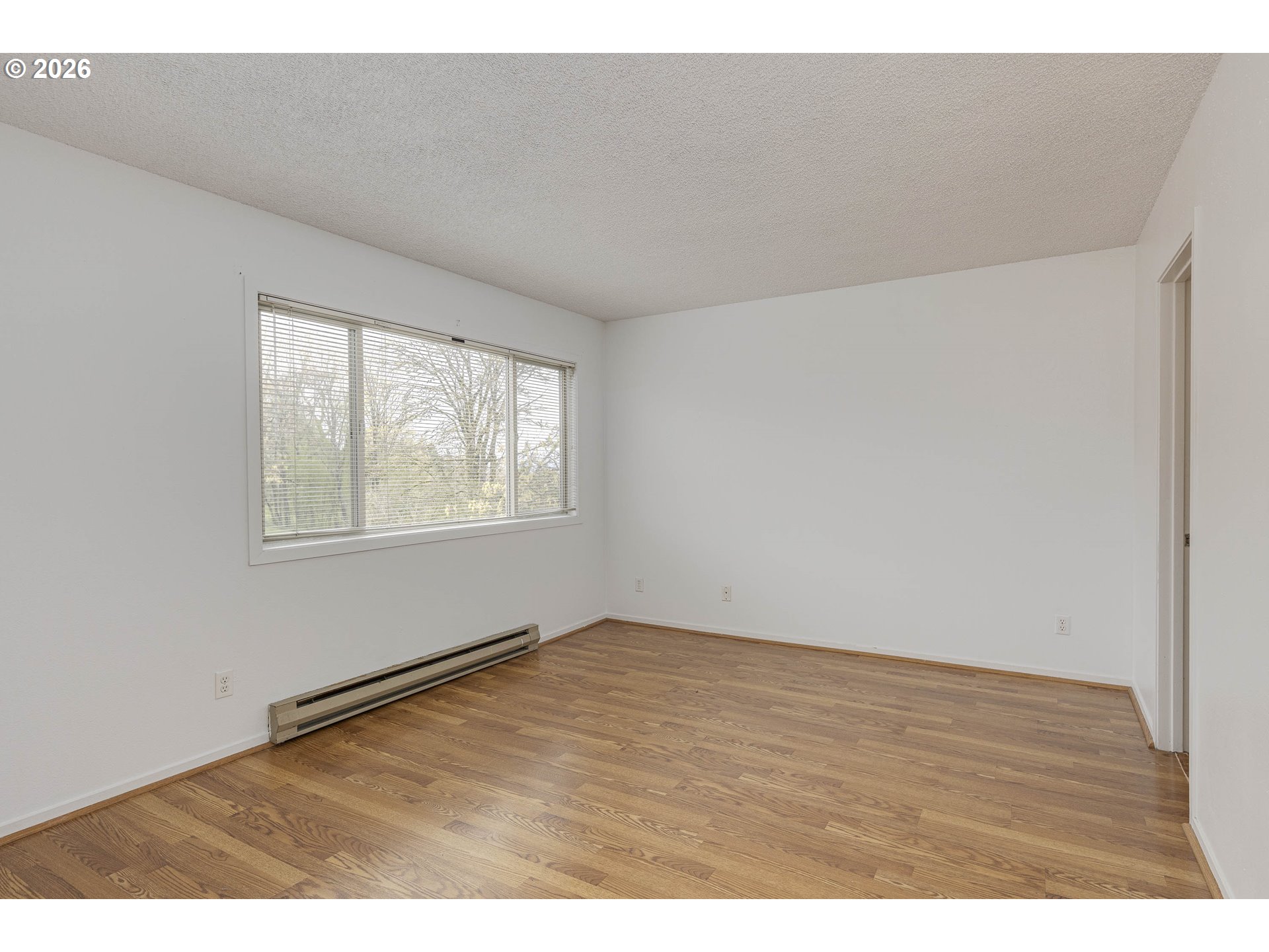 Photo #13: 351027307 Listing: Photo #13