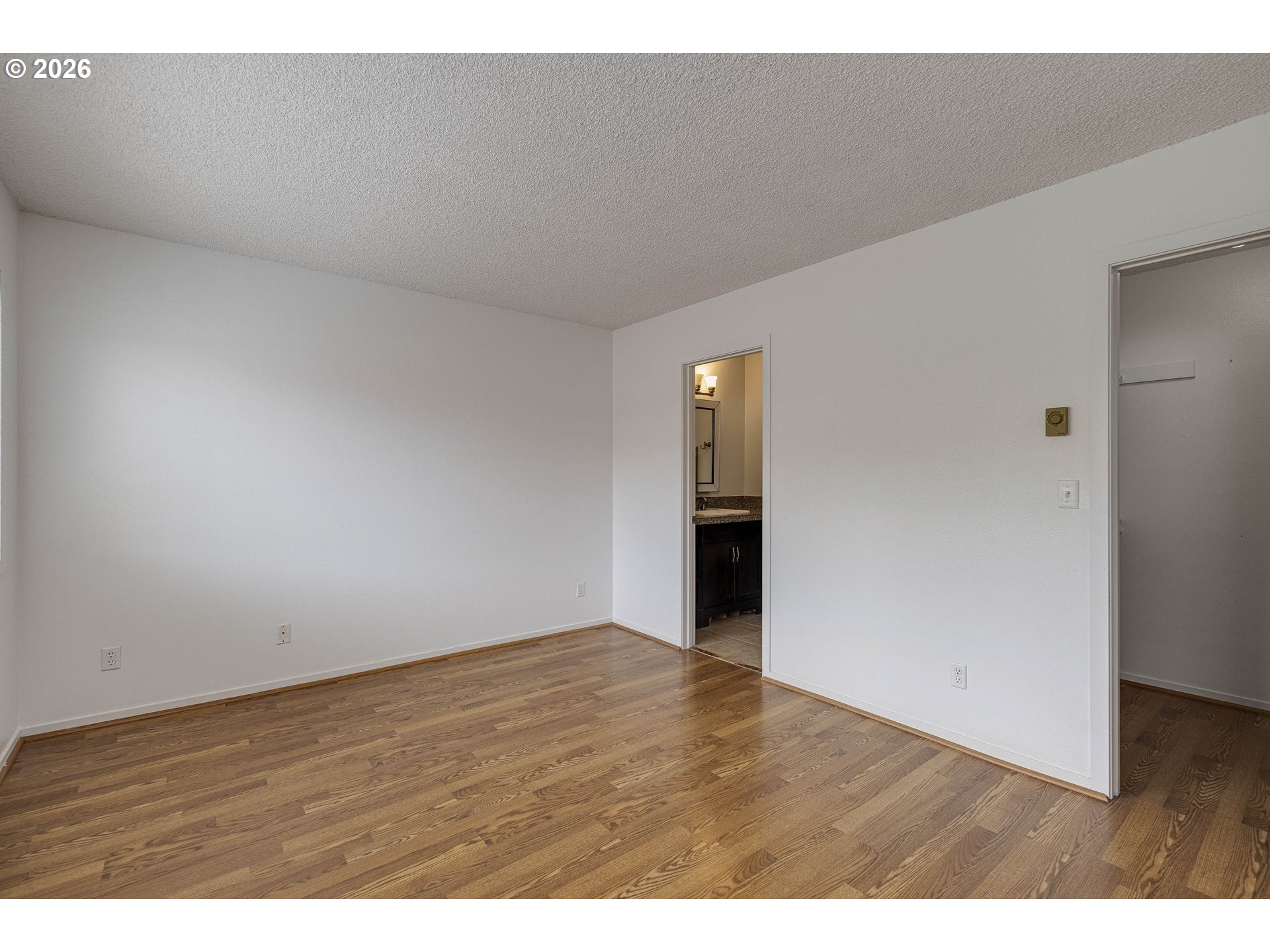 Photo #14: 351027307 Listing: Photo #14