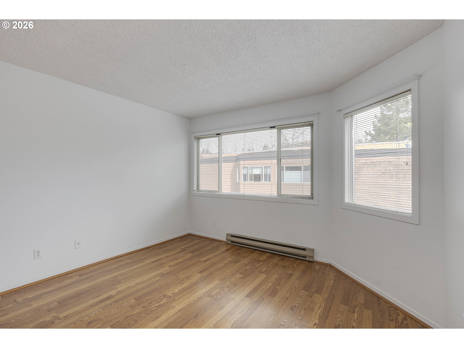 Photo #17: 351027307 Listing: Photo #17