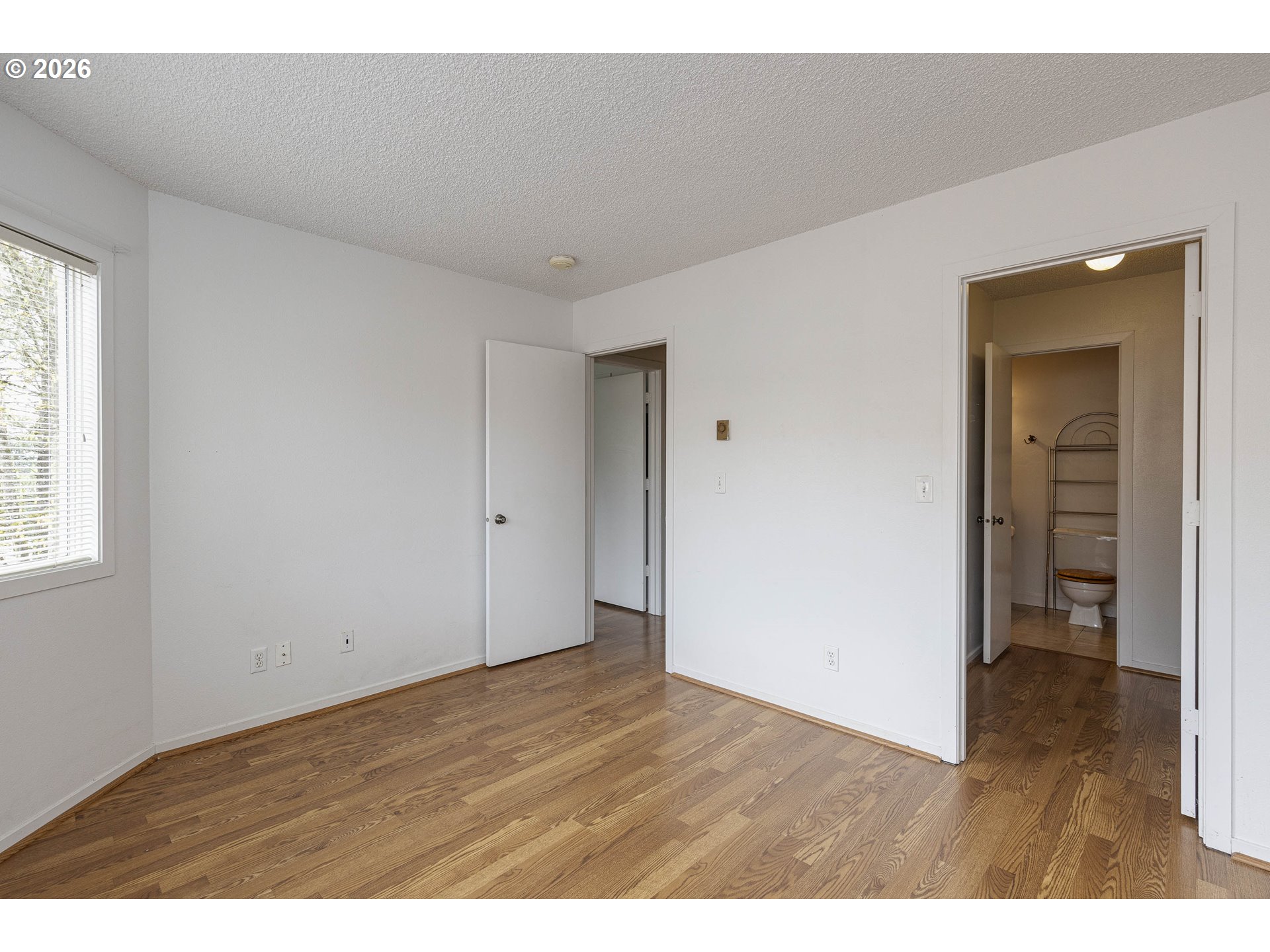 Photo #18: 351027307 Listing: Photo #18