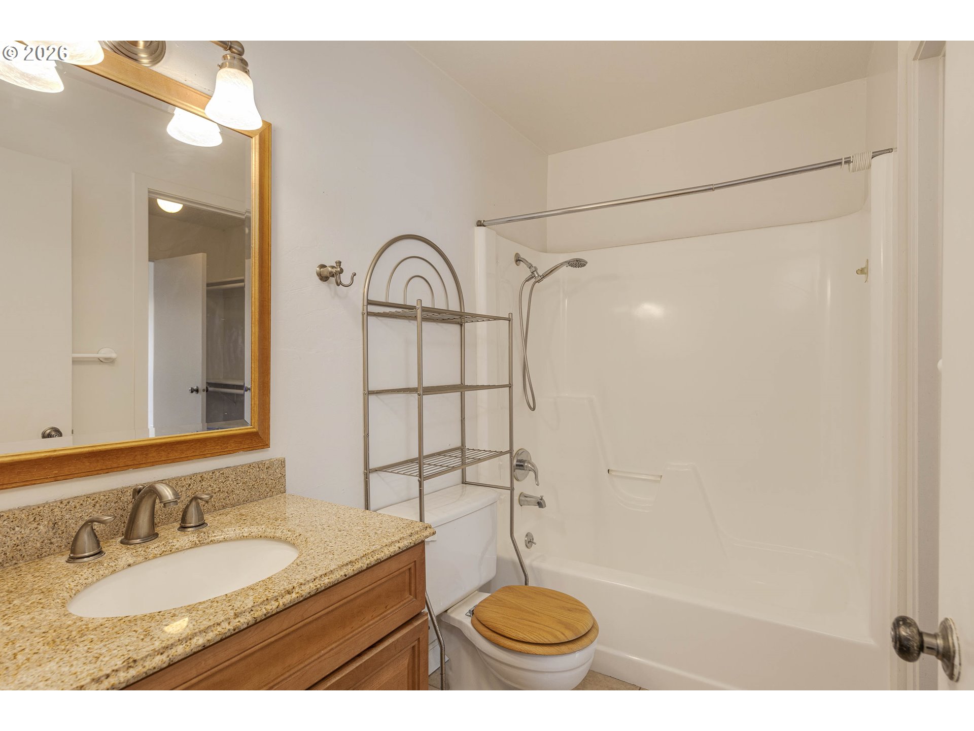 Photo #20: 351027307 Listing: Photo #20