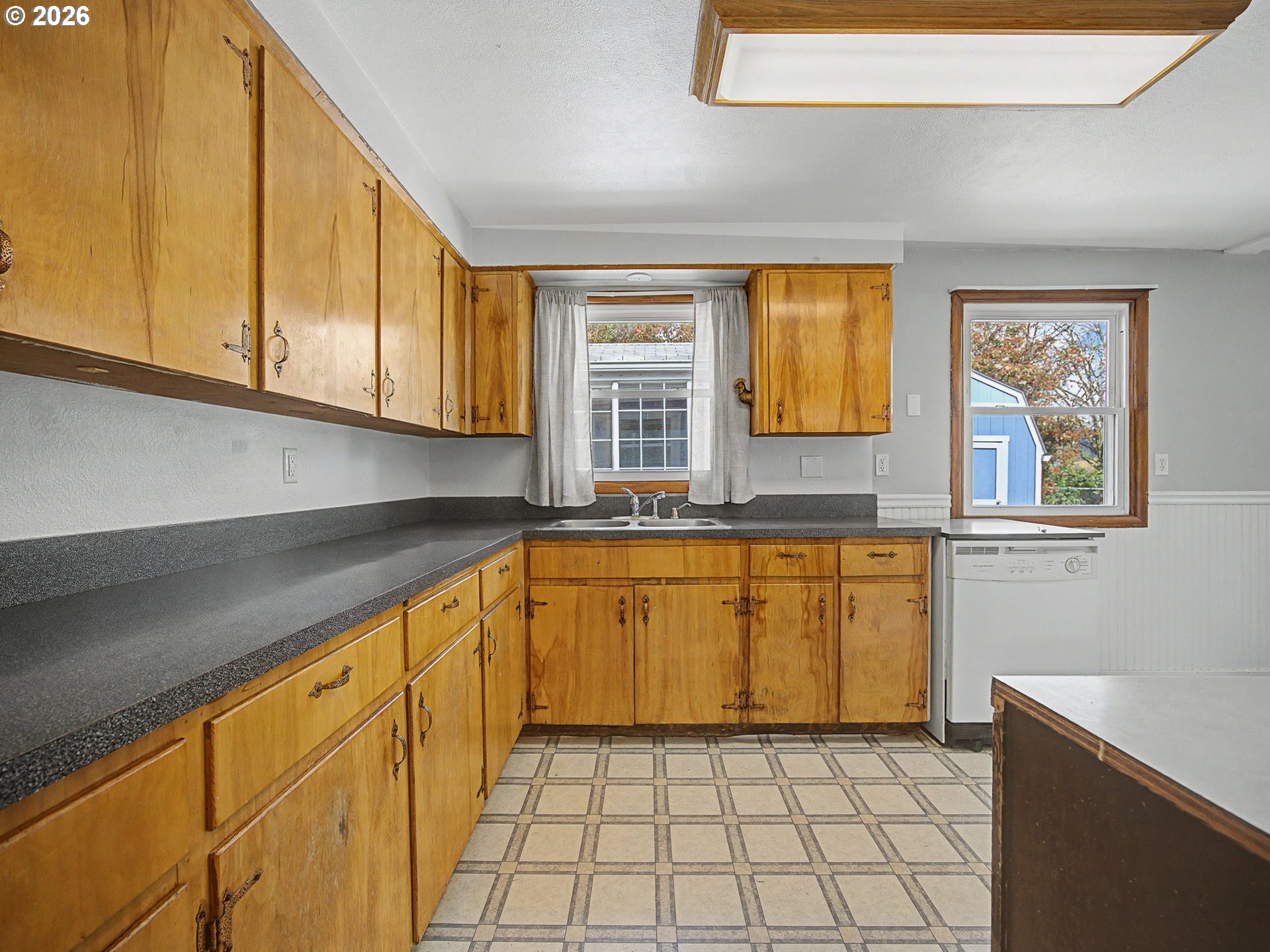 8695 SE ROOTS RD, Clackamas, OR, 97015