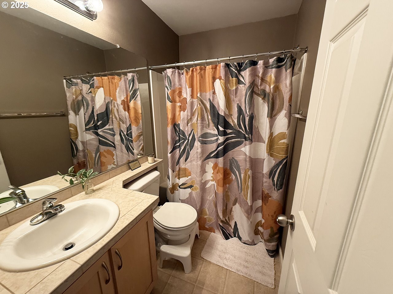 Photo #3: 352172351 Listing 