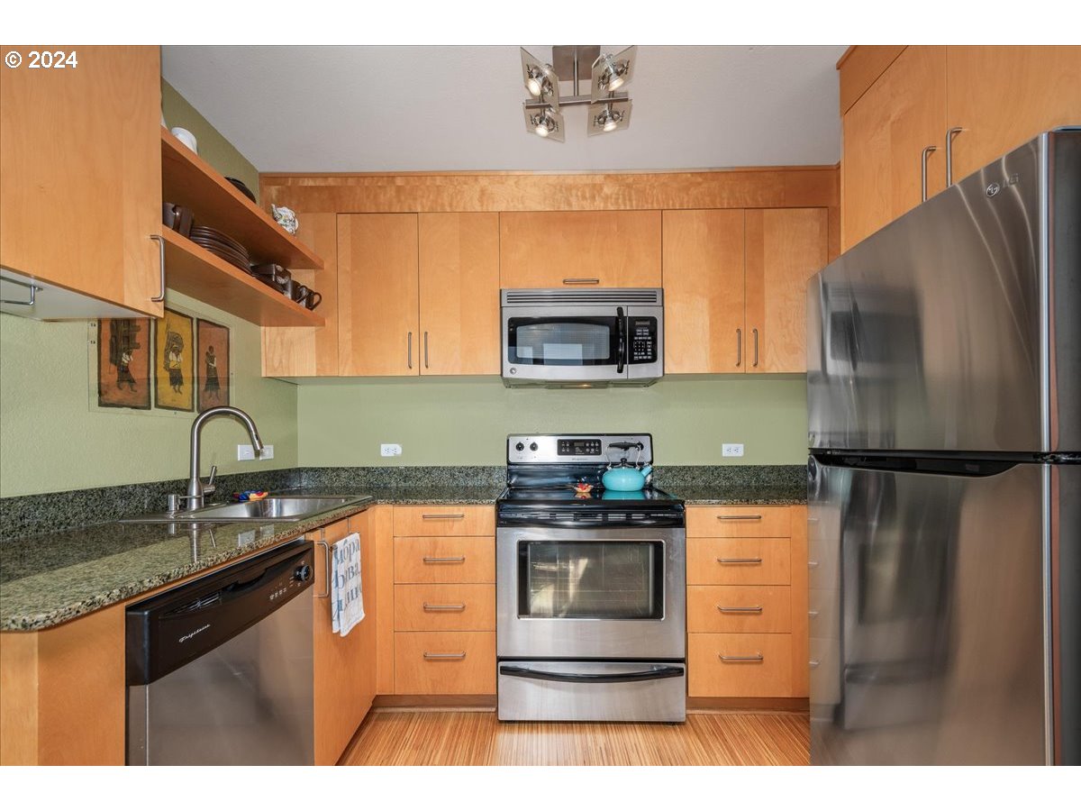 Photo #24: 352637502 Listing: Photo #24